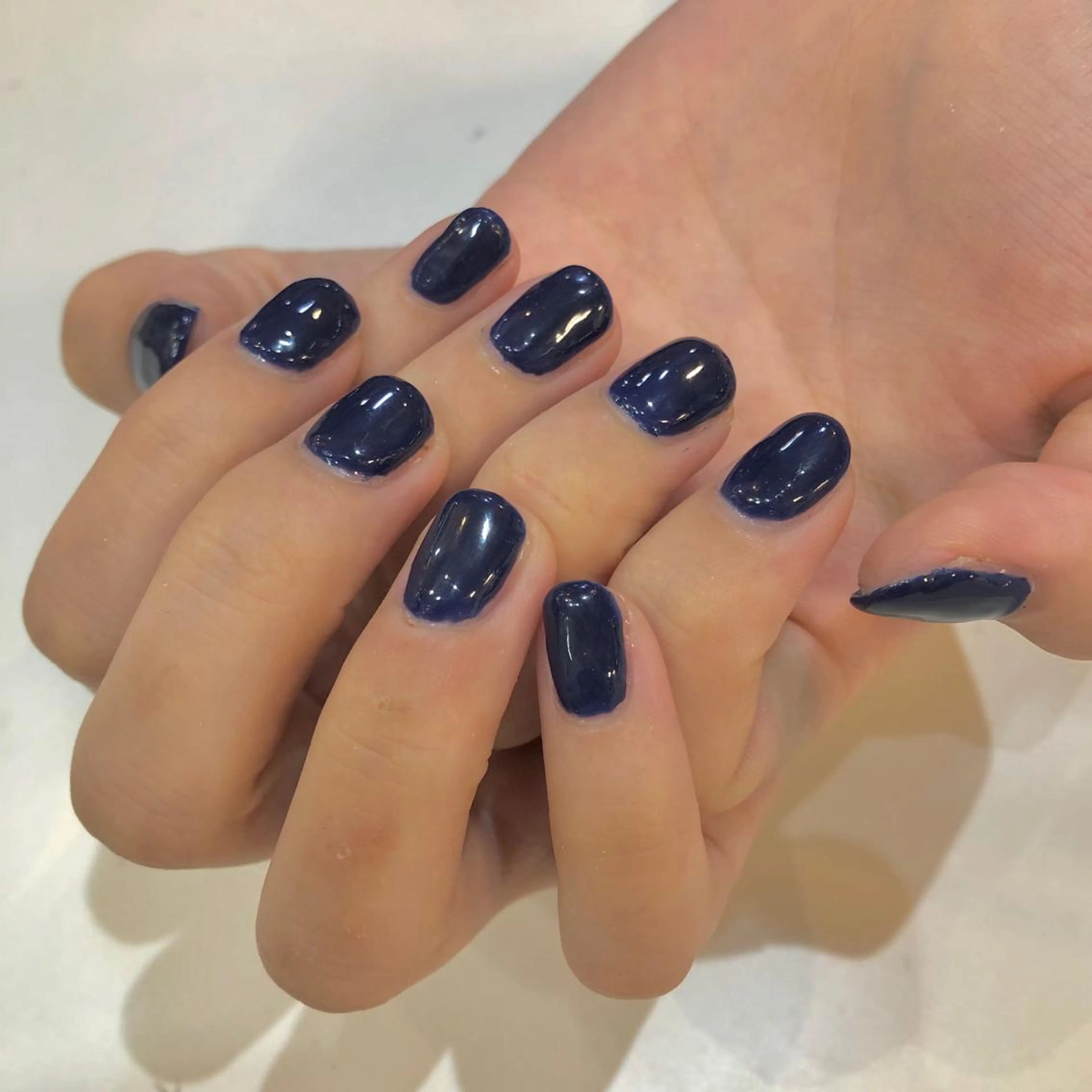 ネイル ワンカラーネイル ハンドネイル 韓国ヘア🦋 MIYUのヘアスタイル