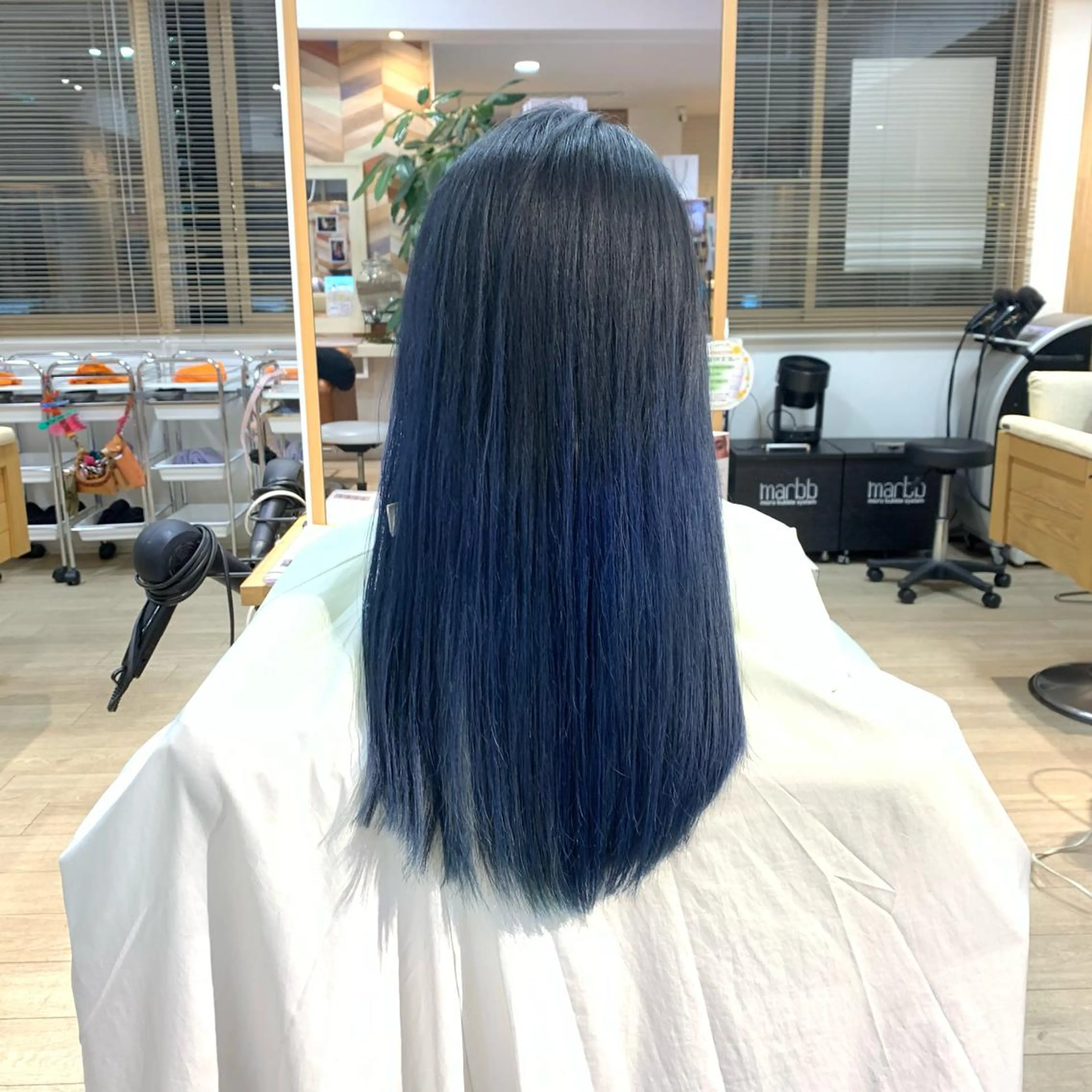 ロング レイヤー・ウルフ🐺 小顔レイヤー松山直史のヘアスタイル