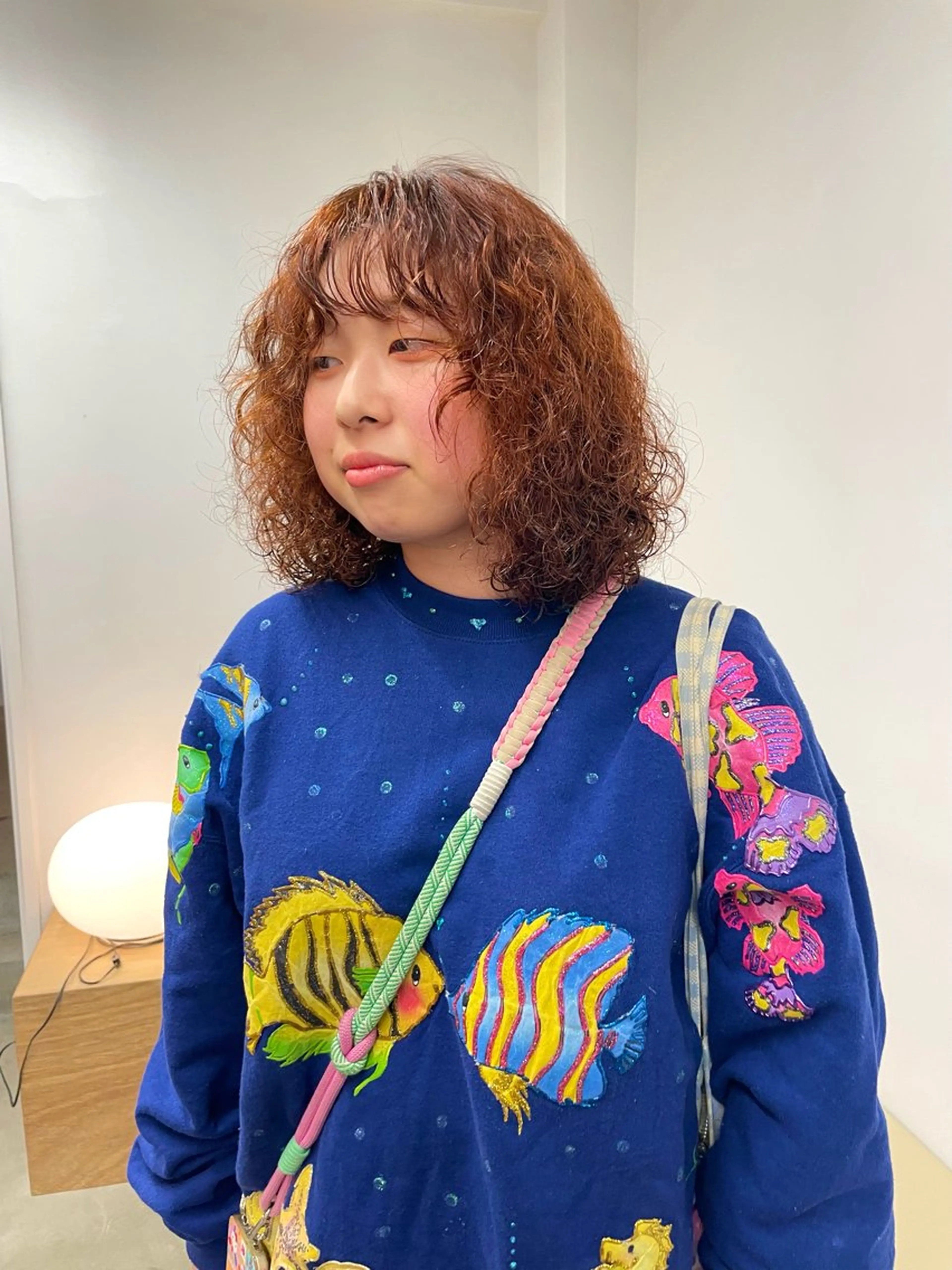 ミディアム カラー オレンジ 神田 凜音のヘアスタイル