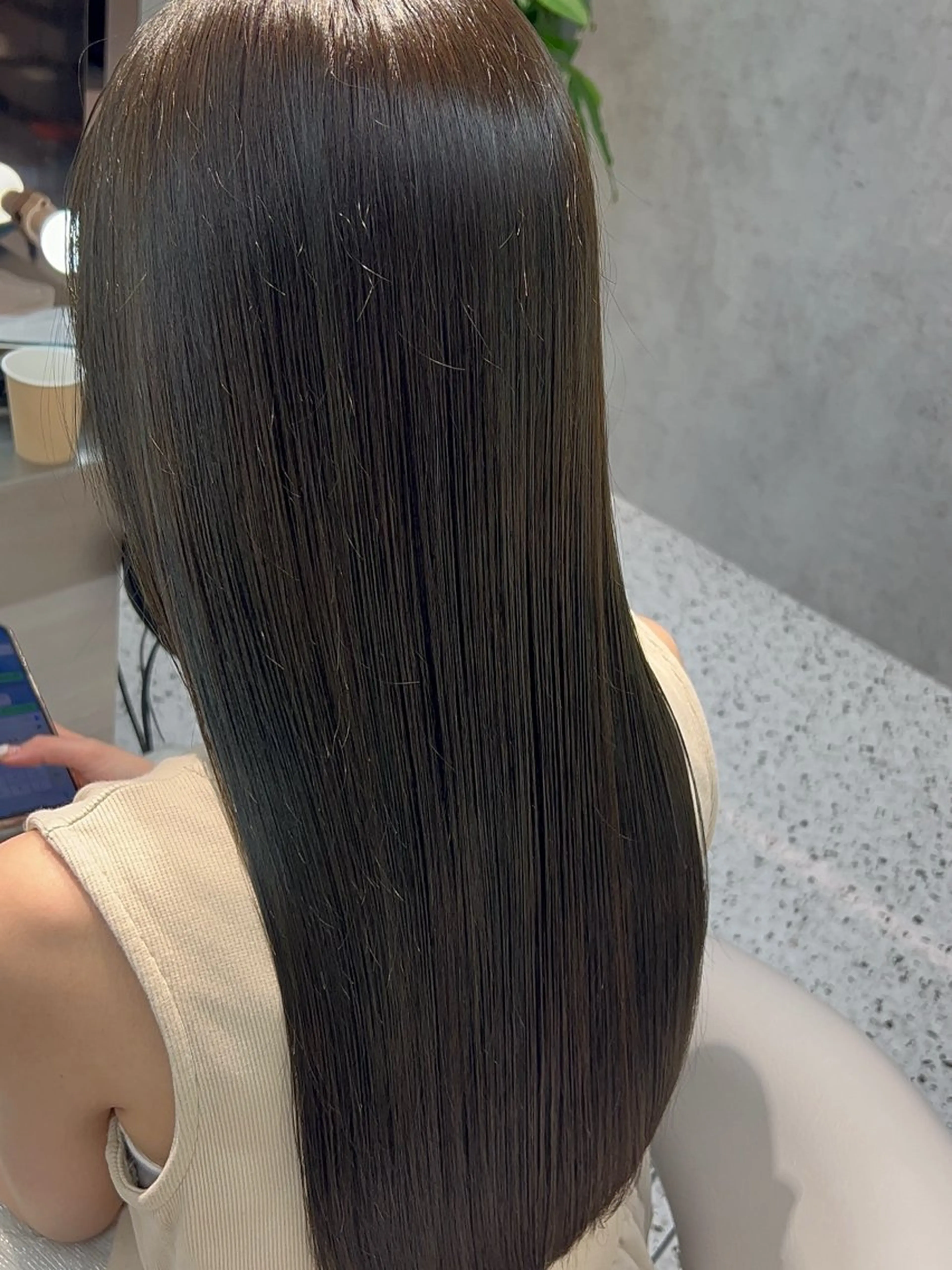 ロング カラー 切りっぱなしボブ アッシュ アッシュブラウン ベージュカラー ブリーチ ボブ/髪質改善 jionのヘアスタイル