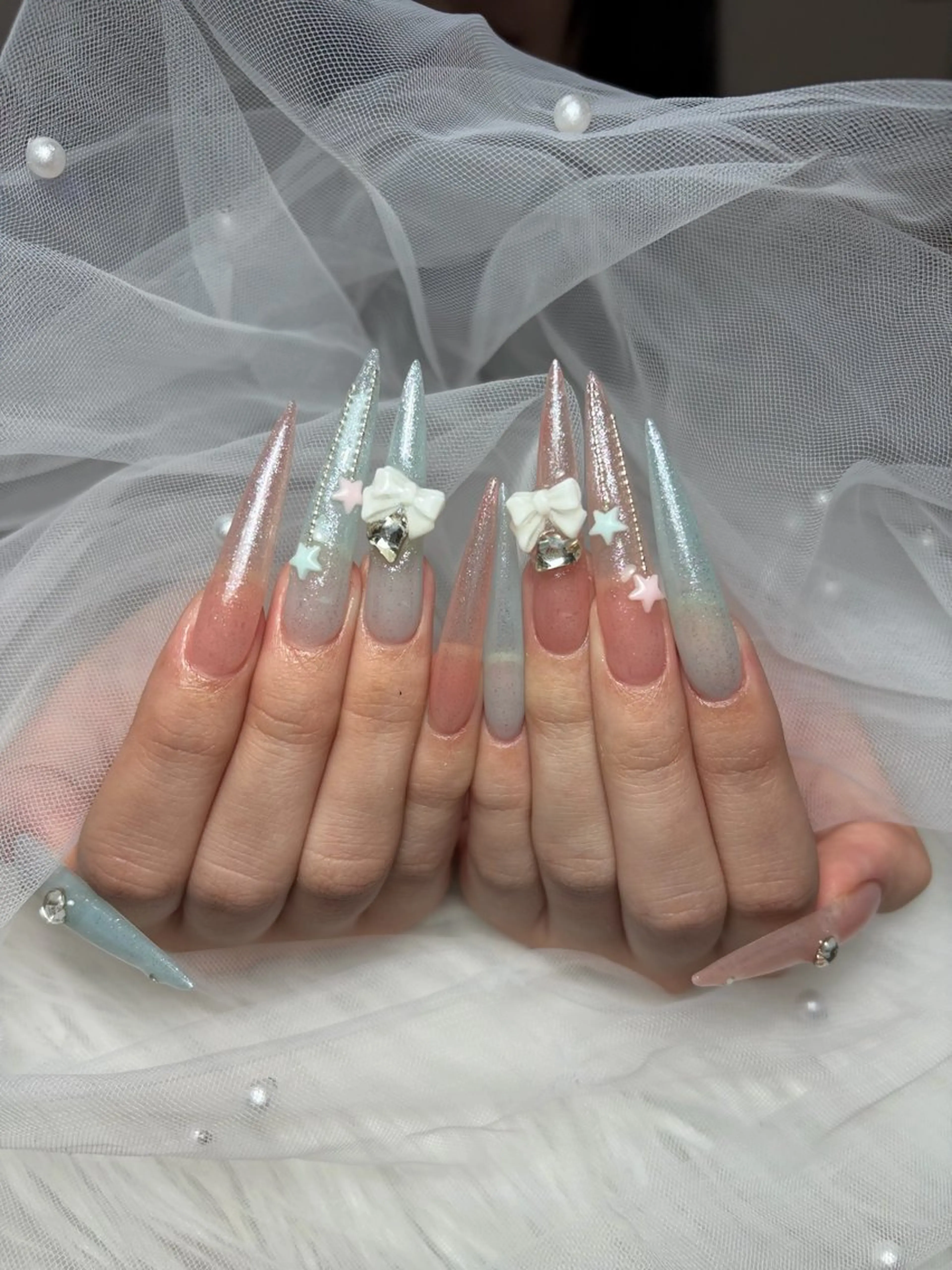 ネイル アートネイル 長さ出し ジェルネイル マグネットネイル ニュアンスネイル ハンドネイル Cloudy Chan Nailのネイルデザイン