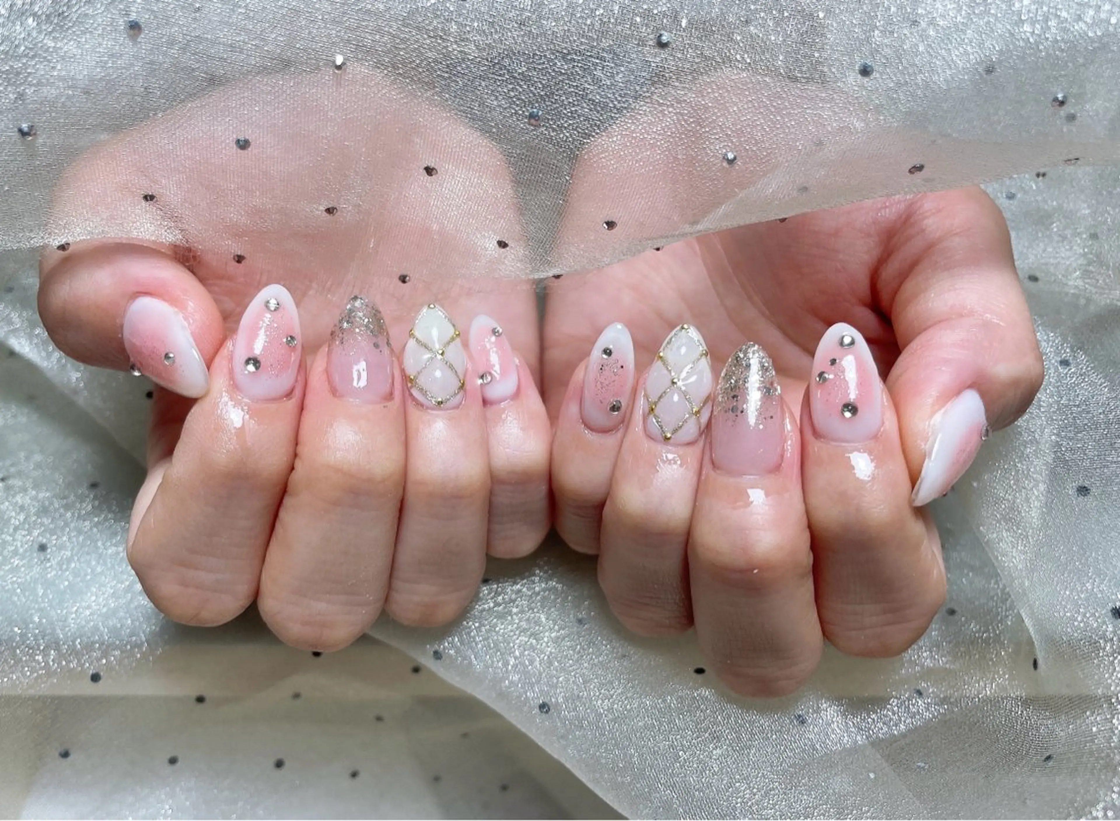 ネイル ハンドネイル ハンドケア モナ& あきのネイルデザイン