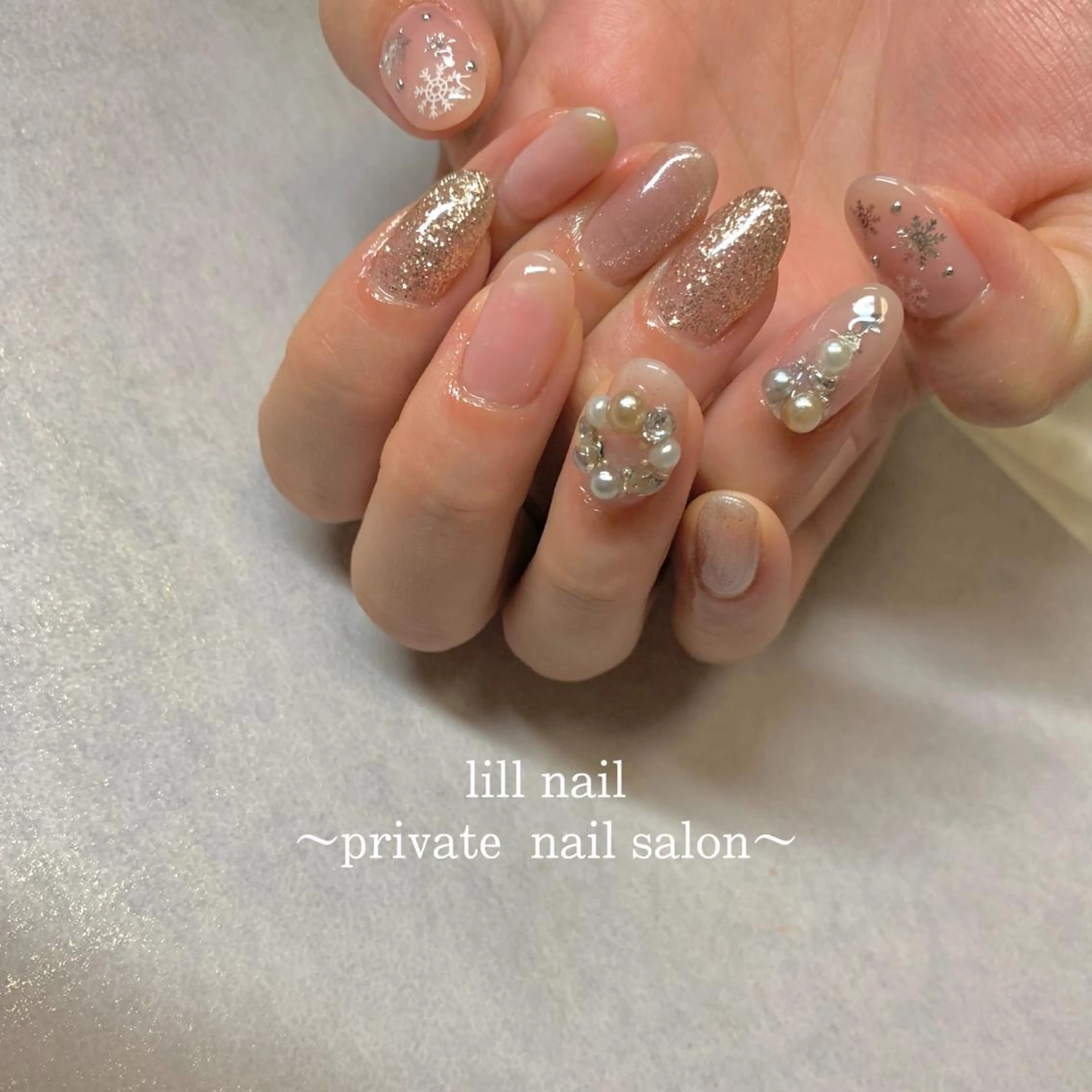 ミディアム pllia beautyのネイルデザイン