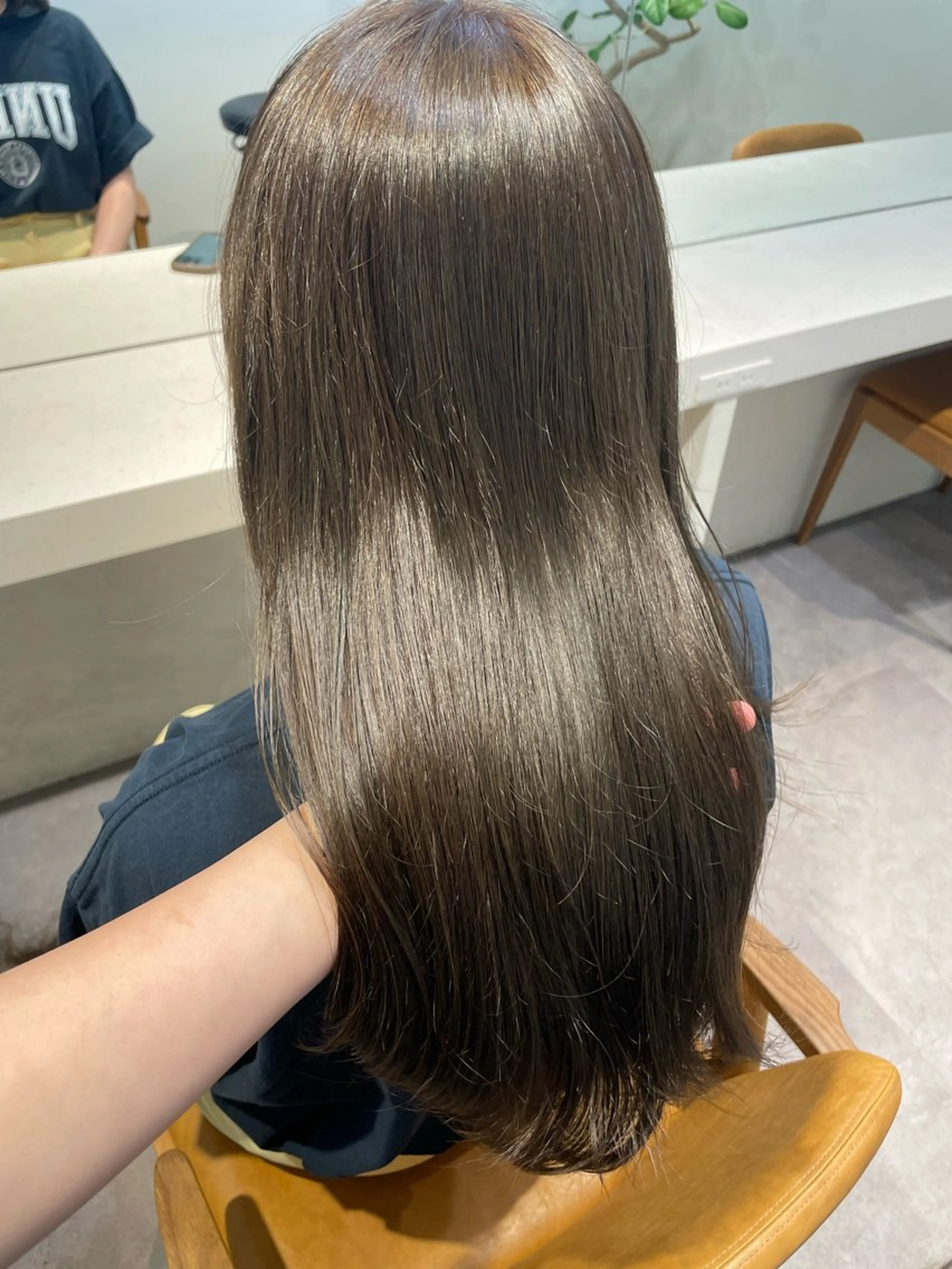 カラー ヘアカラー トリートメント 若月 あやかのヘアスタイル