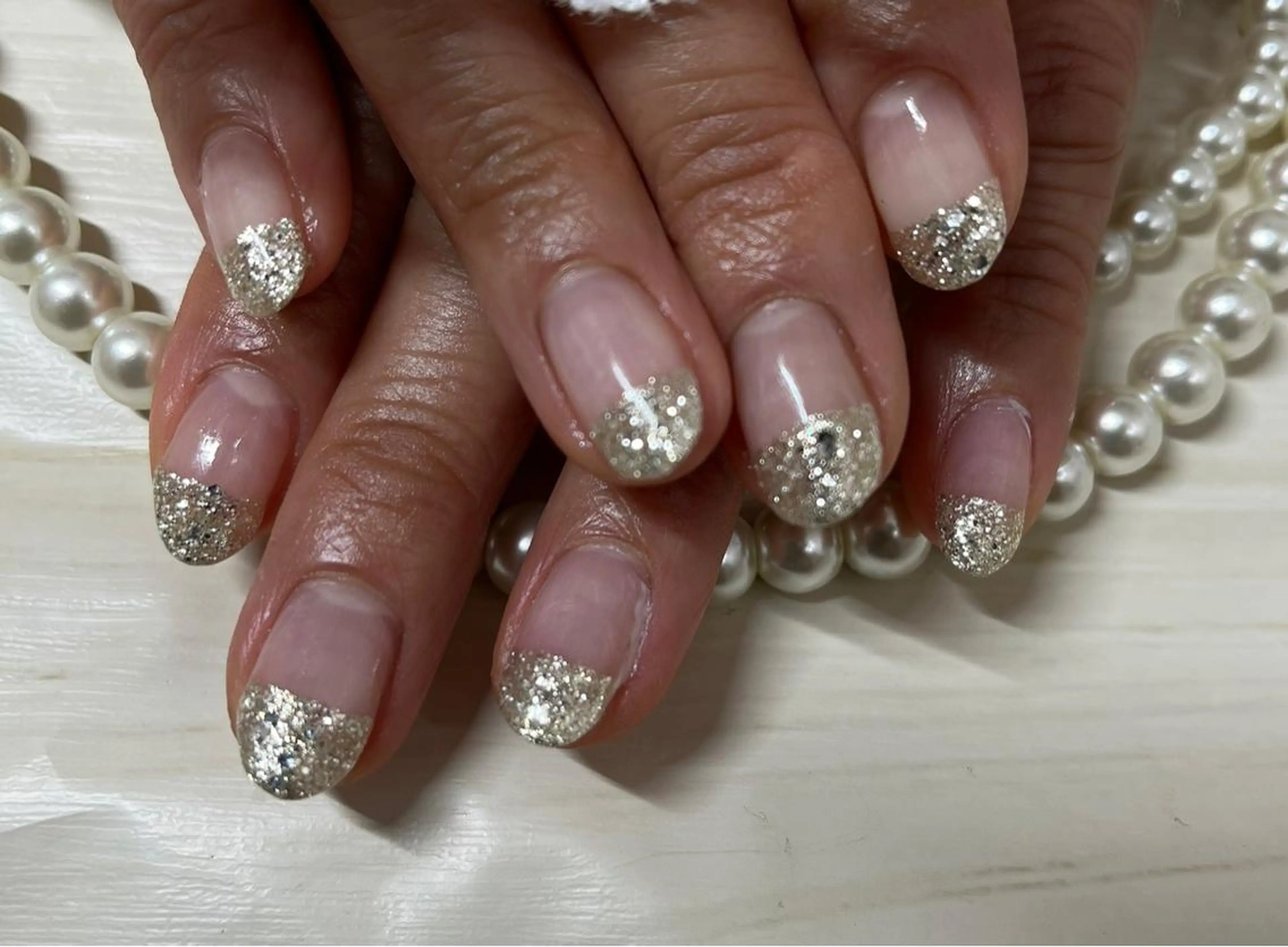 ネイル フレンチネイル ラメ(グリッター) ハンドネイル privatenailsalon me所属・kato tomomiのネイルデザイン