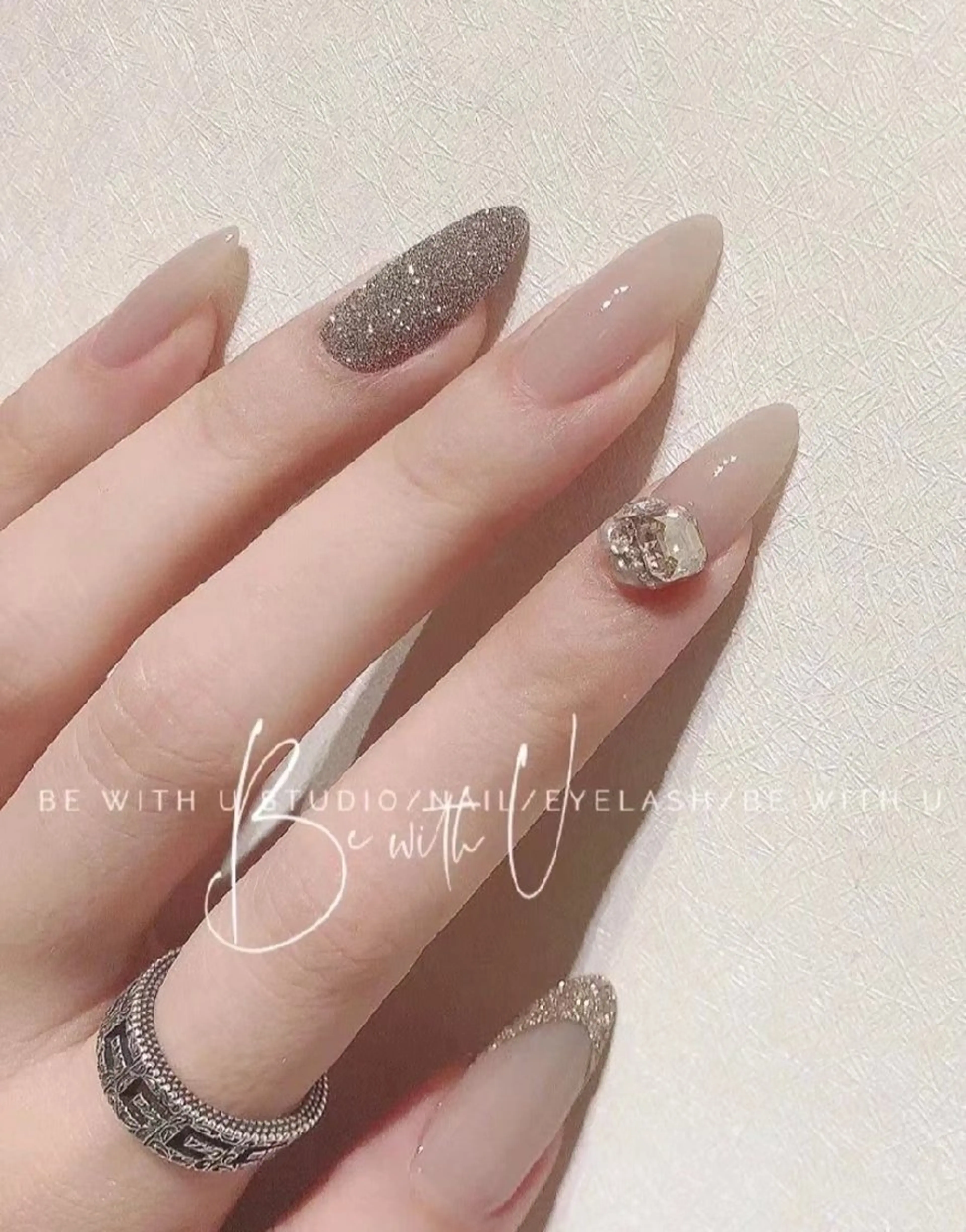 ネイル 吉田 美羽のネイルデザイン