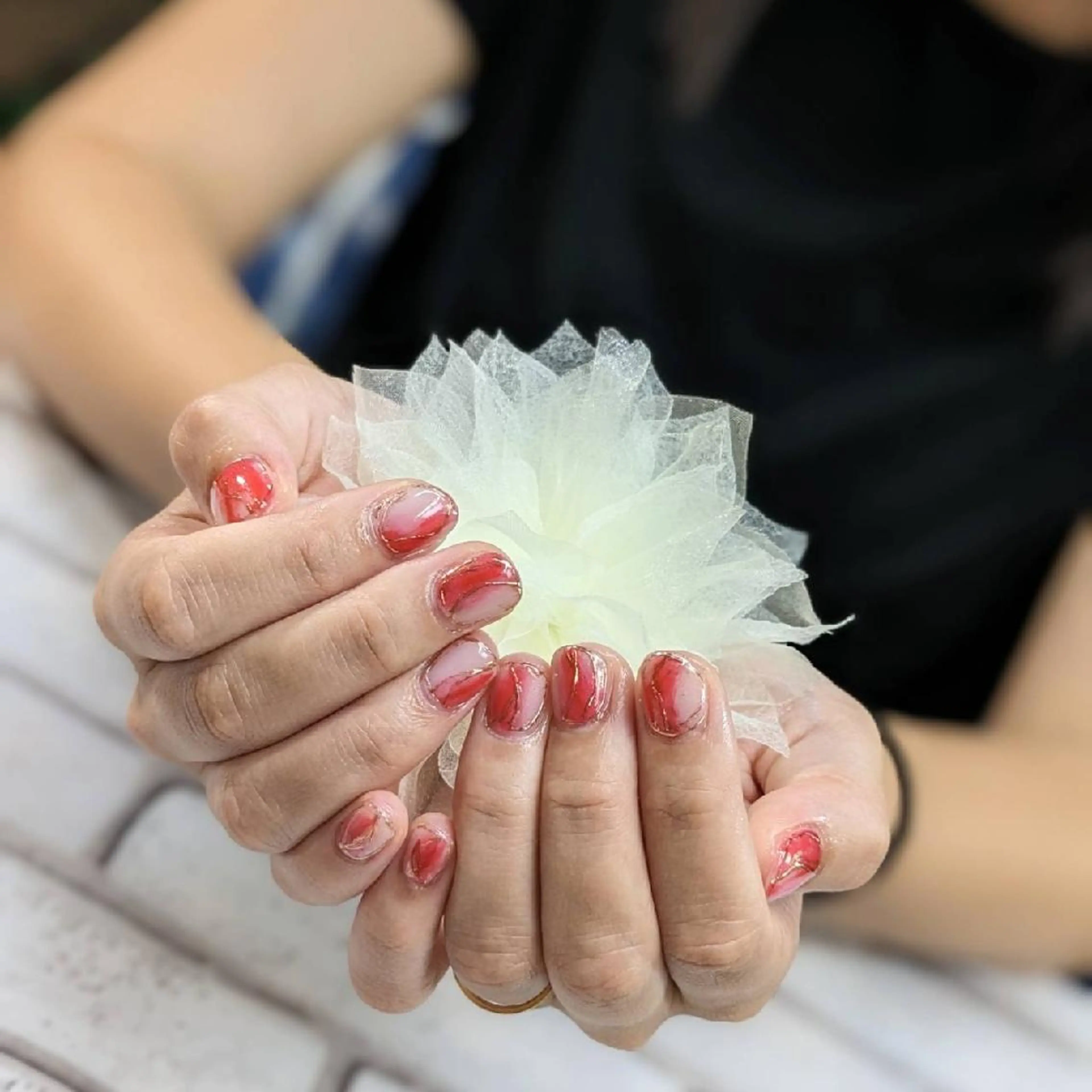 ネイル オレンジ 赤色 ブライダルネイル ハンドネイル ネイルサロンベルティ .keikoのネイルデザイン