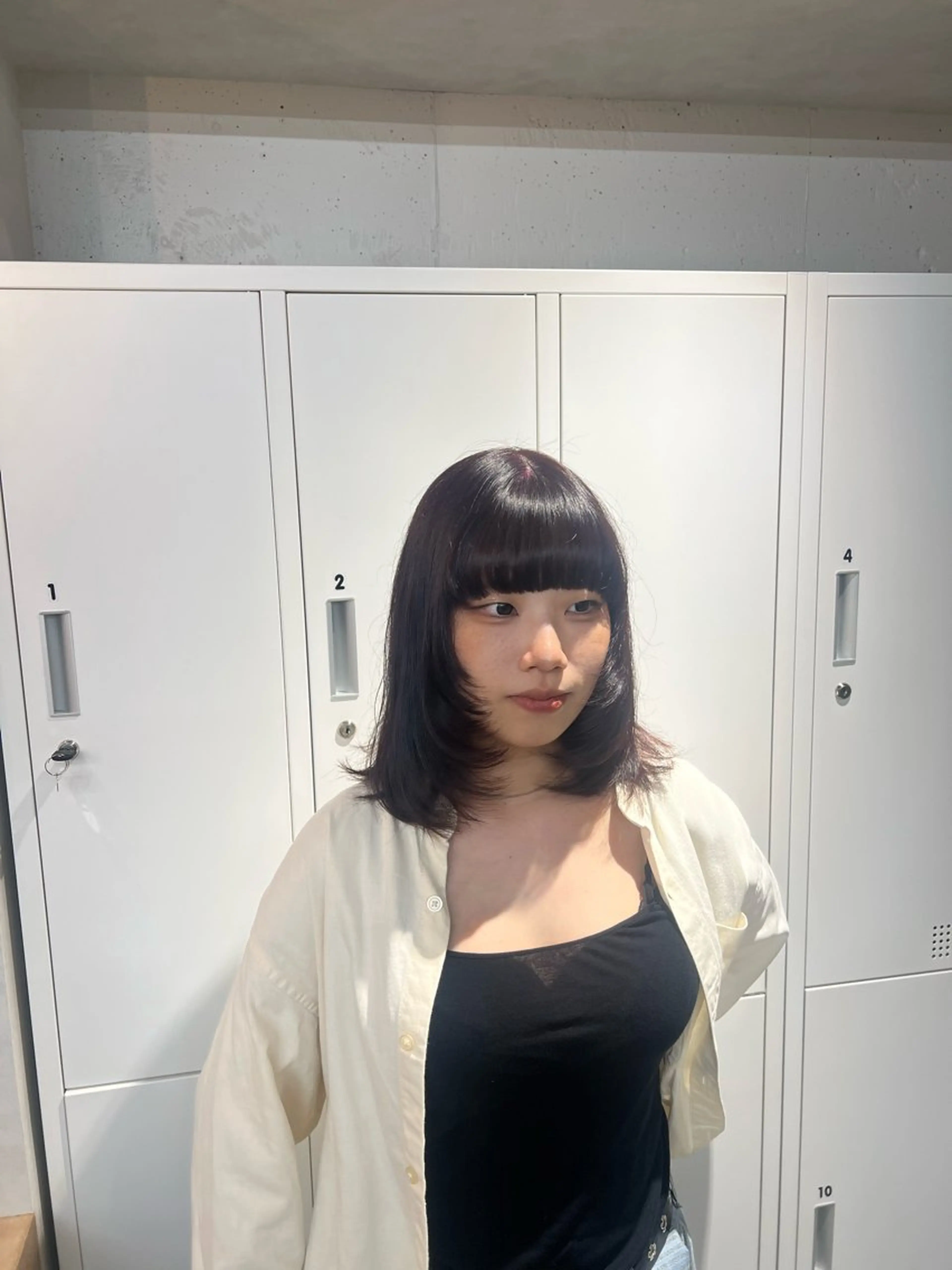 ミディアム 顔まわりレイヤー 顔周りカット レイヤーカット ひなた-YUCCA- elua⭐️のヘアスタイル