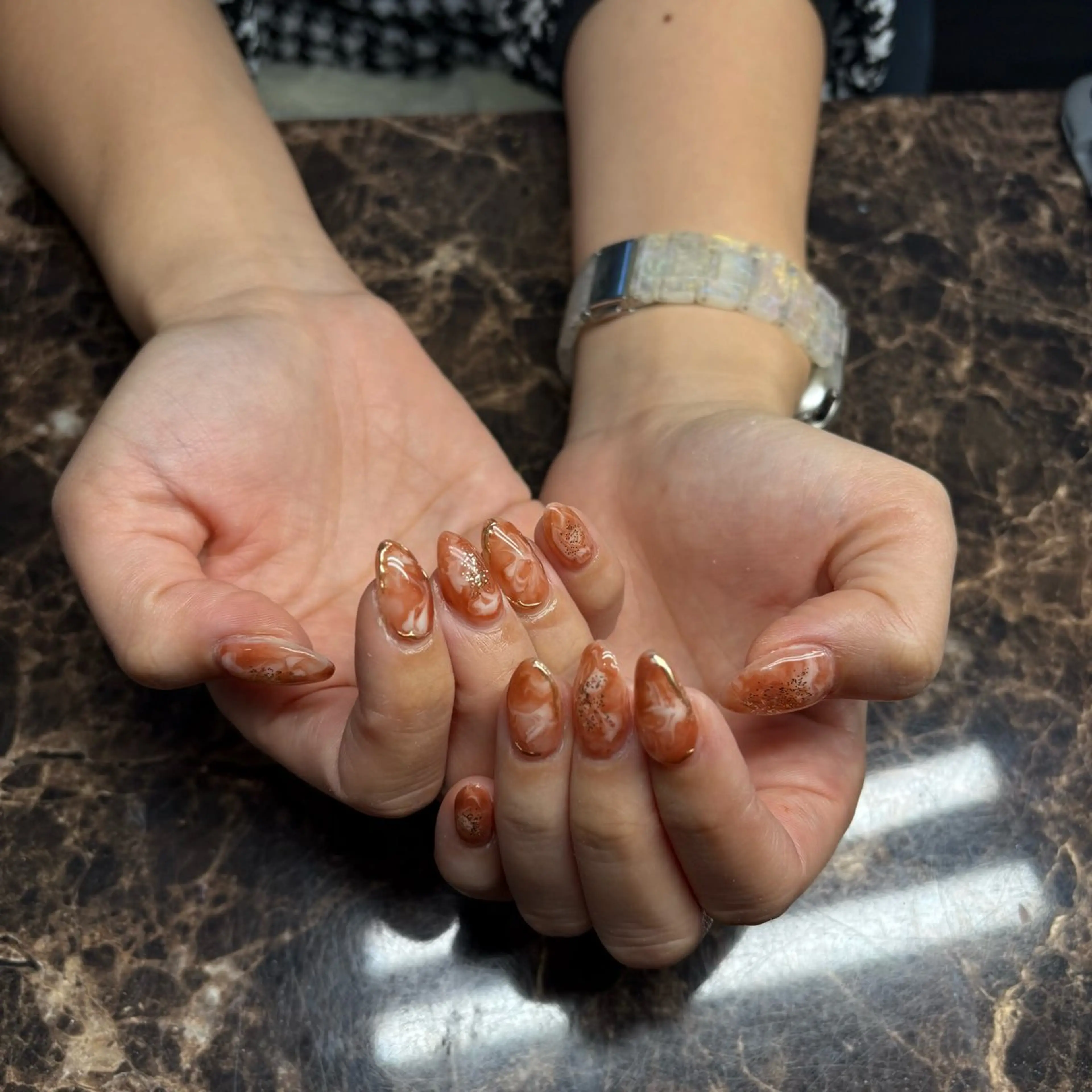 ネイル 大理石ネイル(マーブル) ハンドネイル IROHA NAIL 長谷川唯惺のネイルデザイン