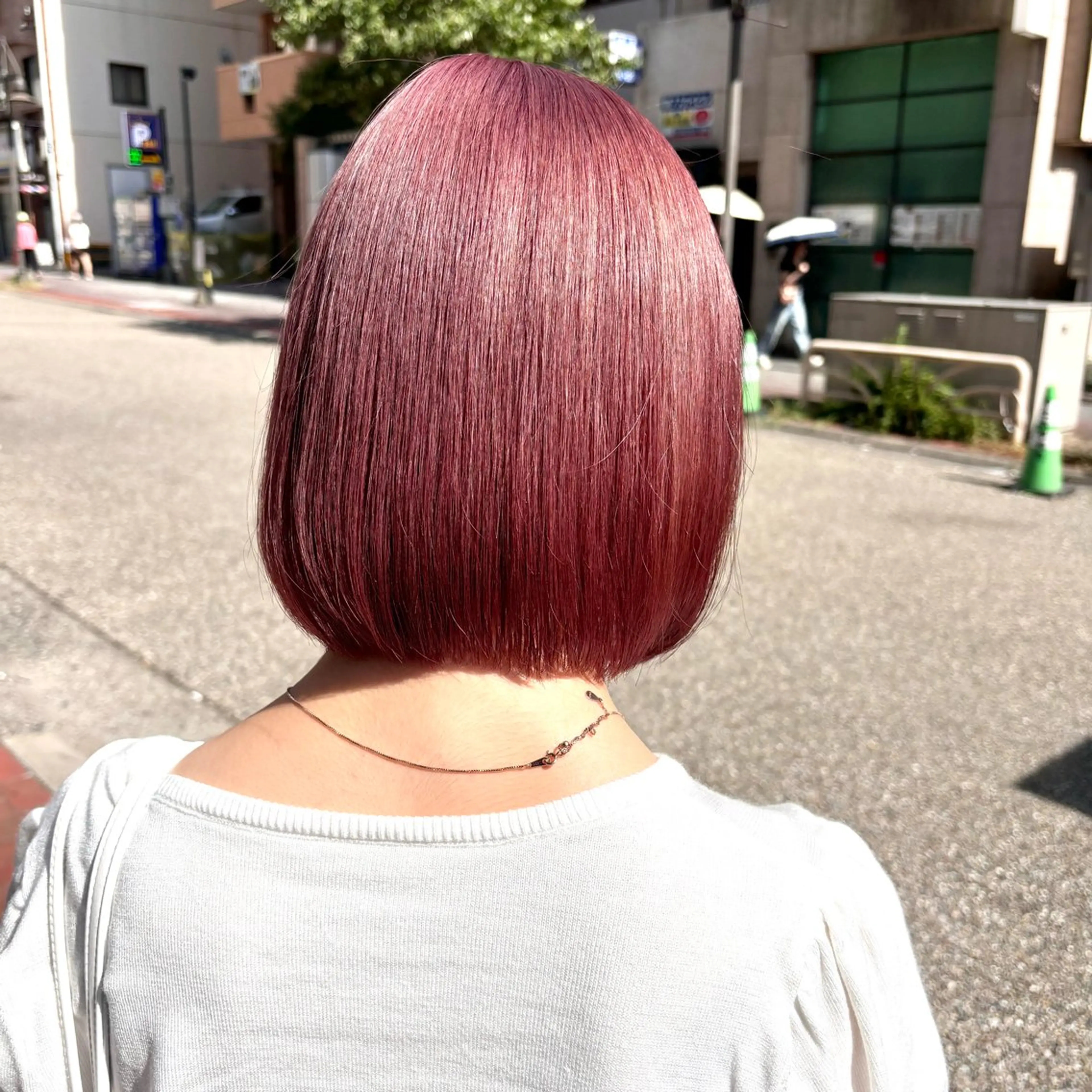 ミディアム カラー ピンクカラー ボブ カット ヘアカラー トリートメント ハイトーン/ウルフ/ レイヤー/Asukaのヘアスタイル