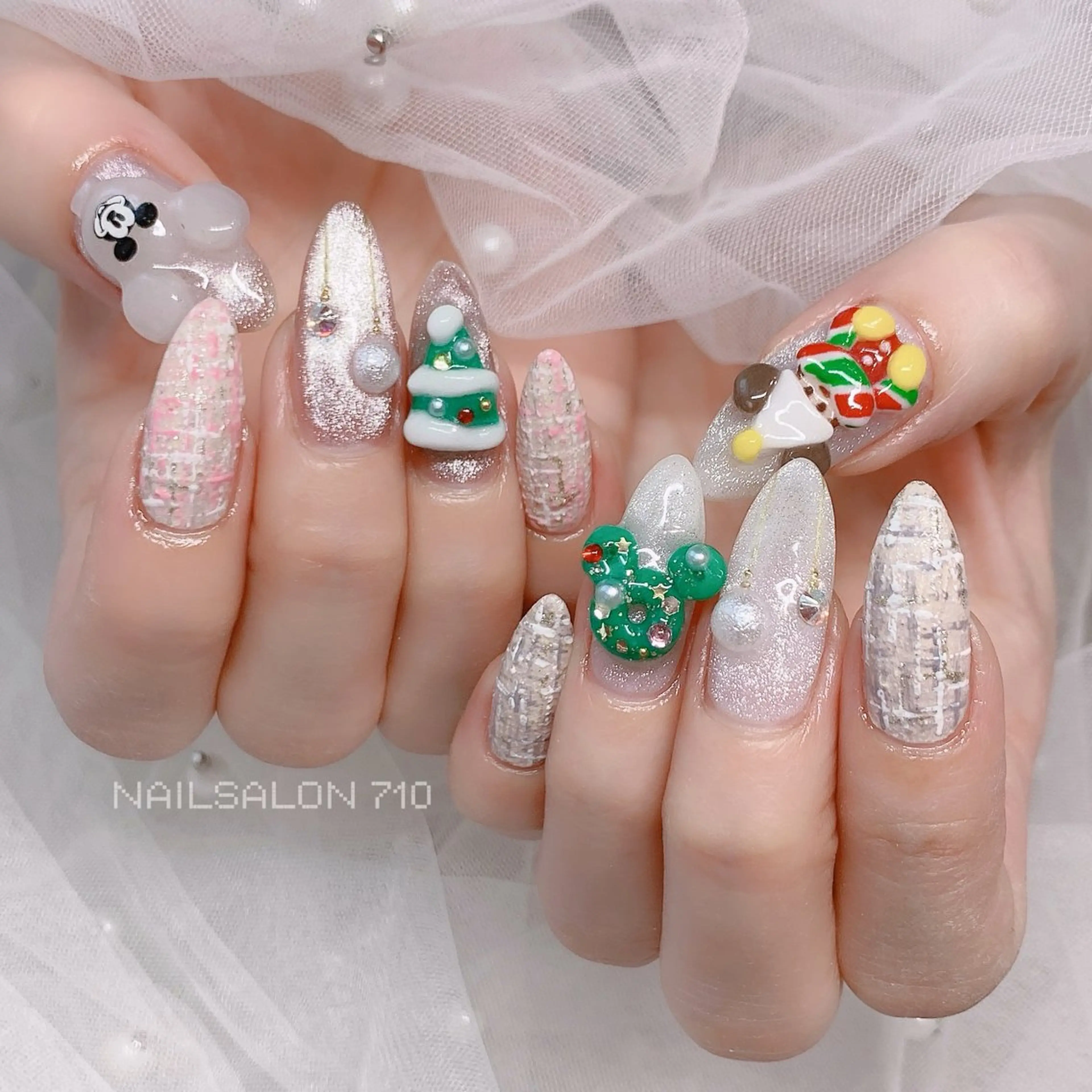 ネイル ハンドネイル フットネイル ナナイチゼロ I.Naoのネイルデザイン