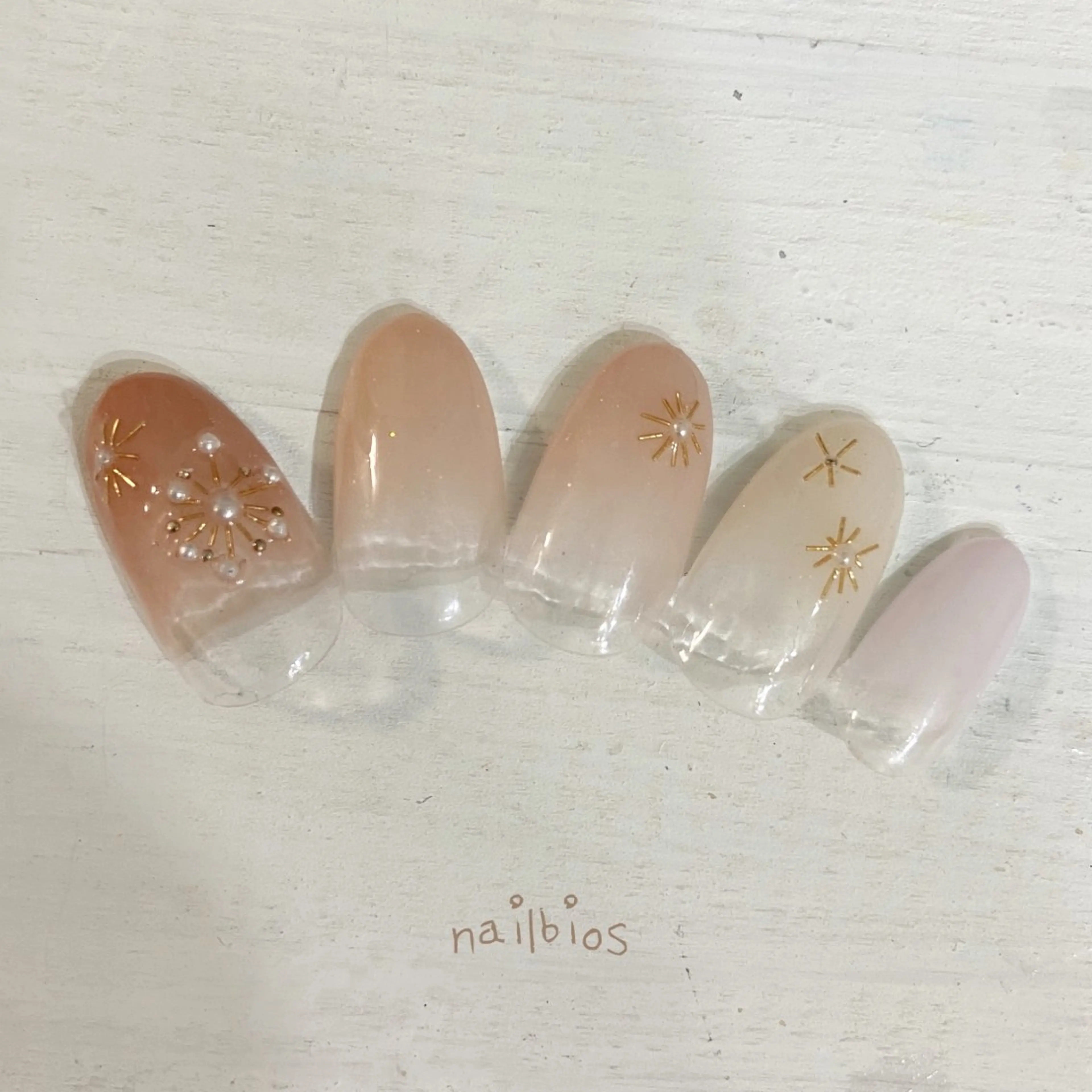 ネイル グラデーション nailbios所属・nailbios .tomo.のネイルデザイン