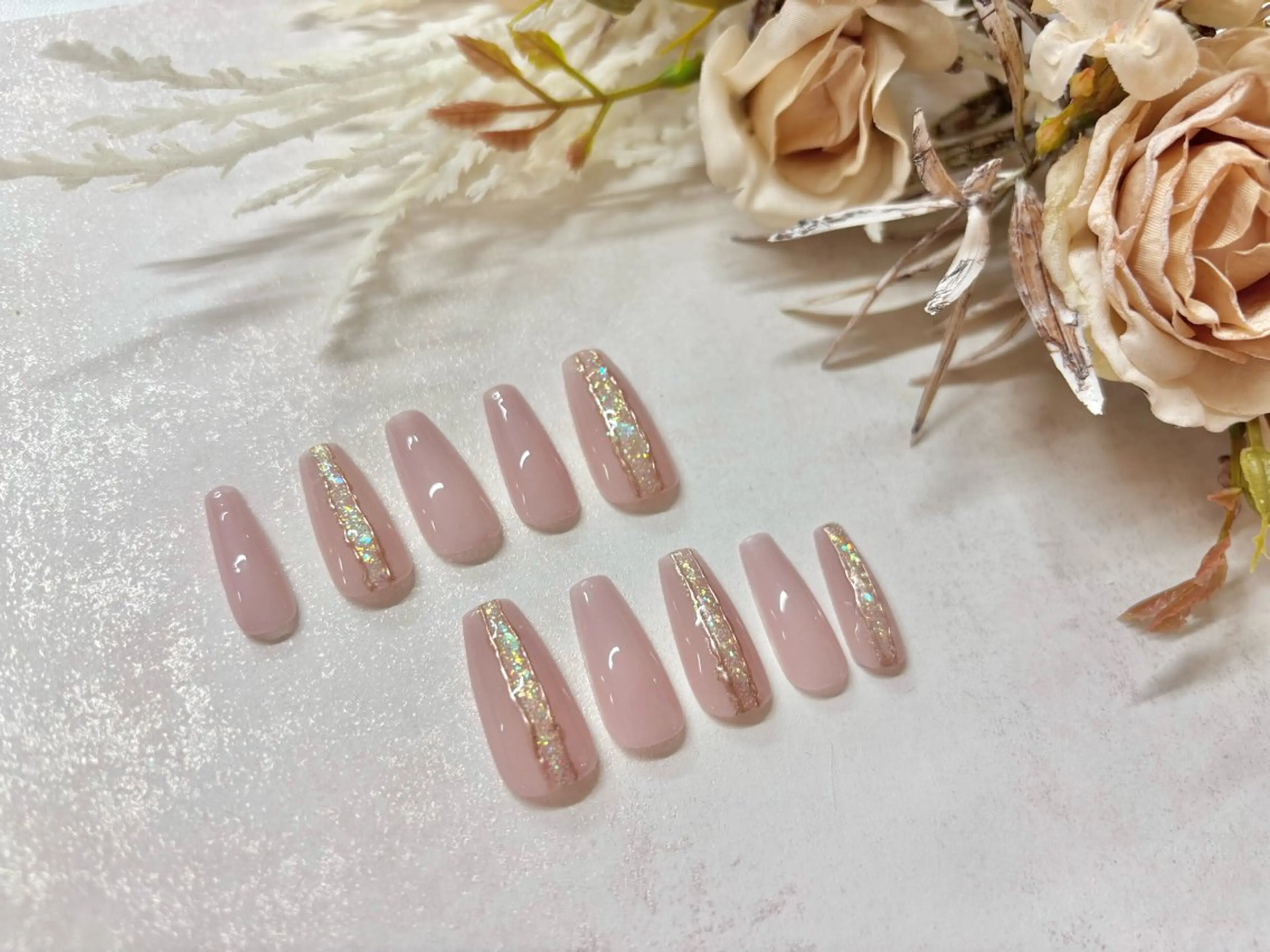 ネイル Hübsch所属・Sakura Hのネイルデザイン