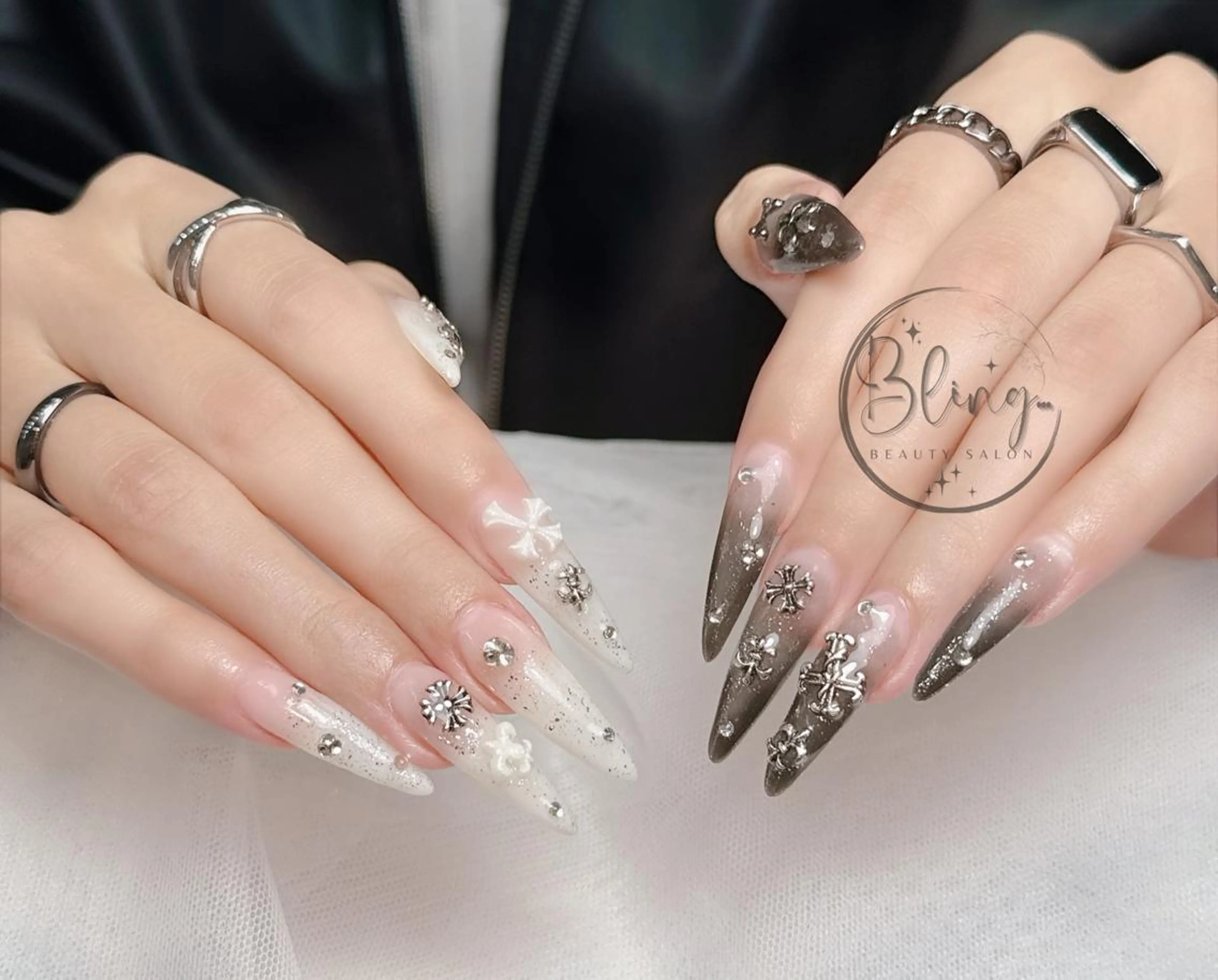 ロング 韓国風ヘア ハンドネイル Bling Salonのネイルデザイン