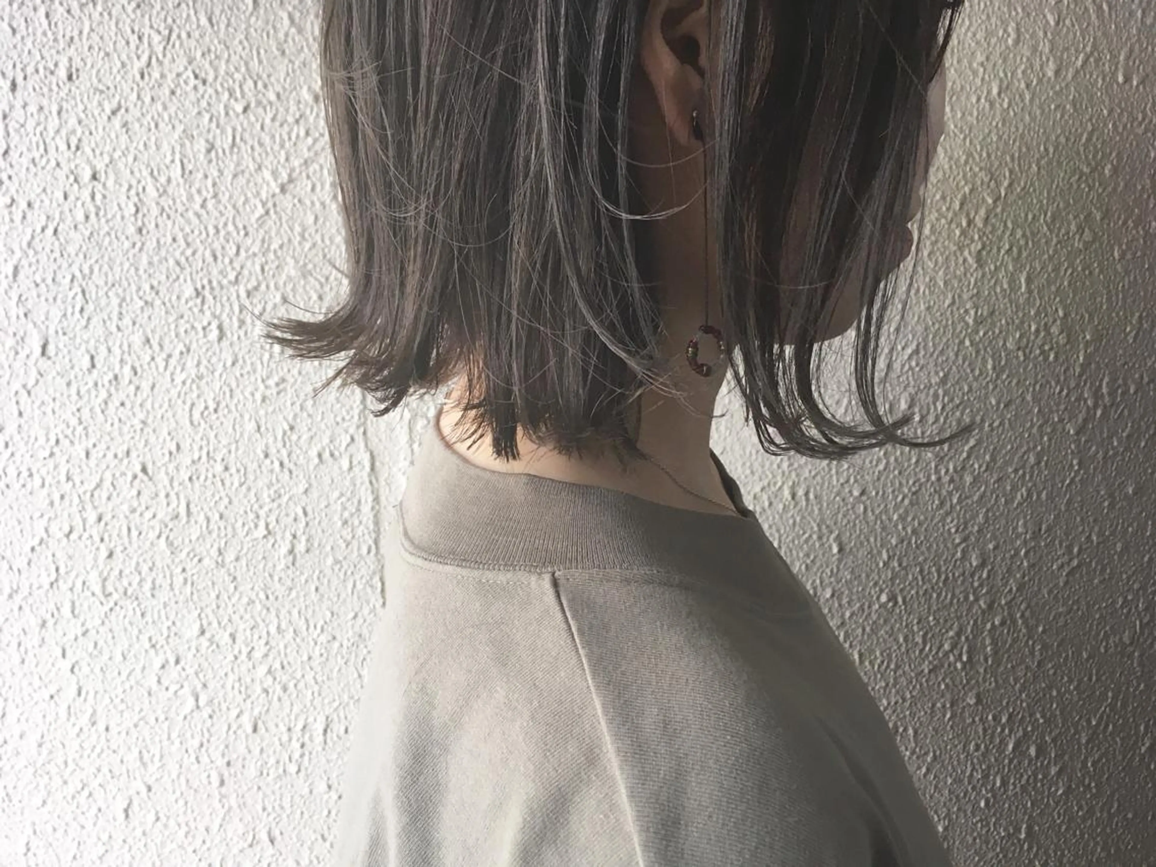 ショート カラー ラベンダーカラー 外ハネヘア サダハルカ ｜chouetteのヘアスタイル