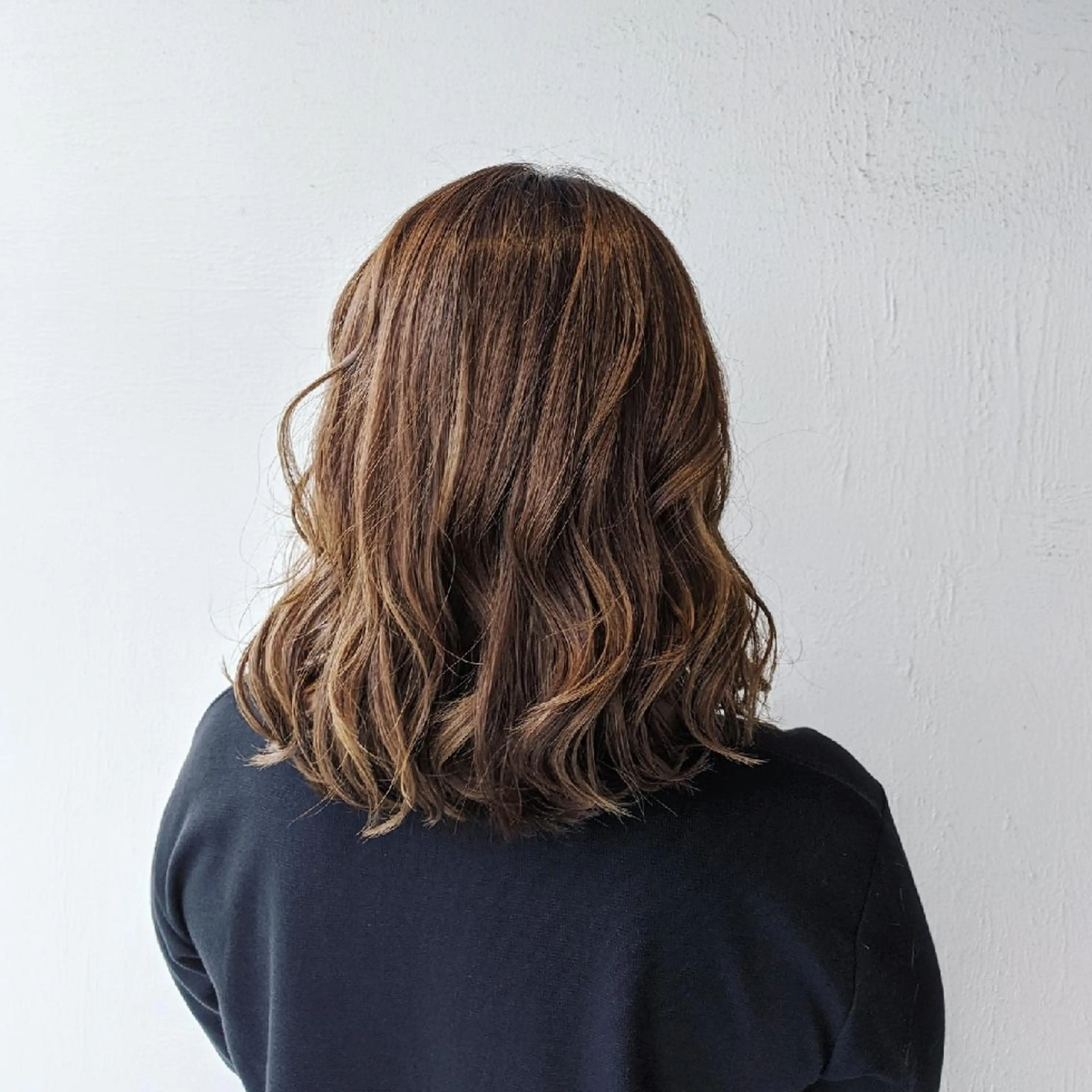 ミディアム 浜田りほ Luxbe 博多バスターミナルのヘアスタイル