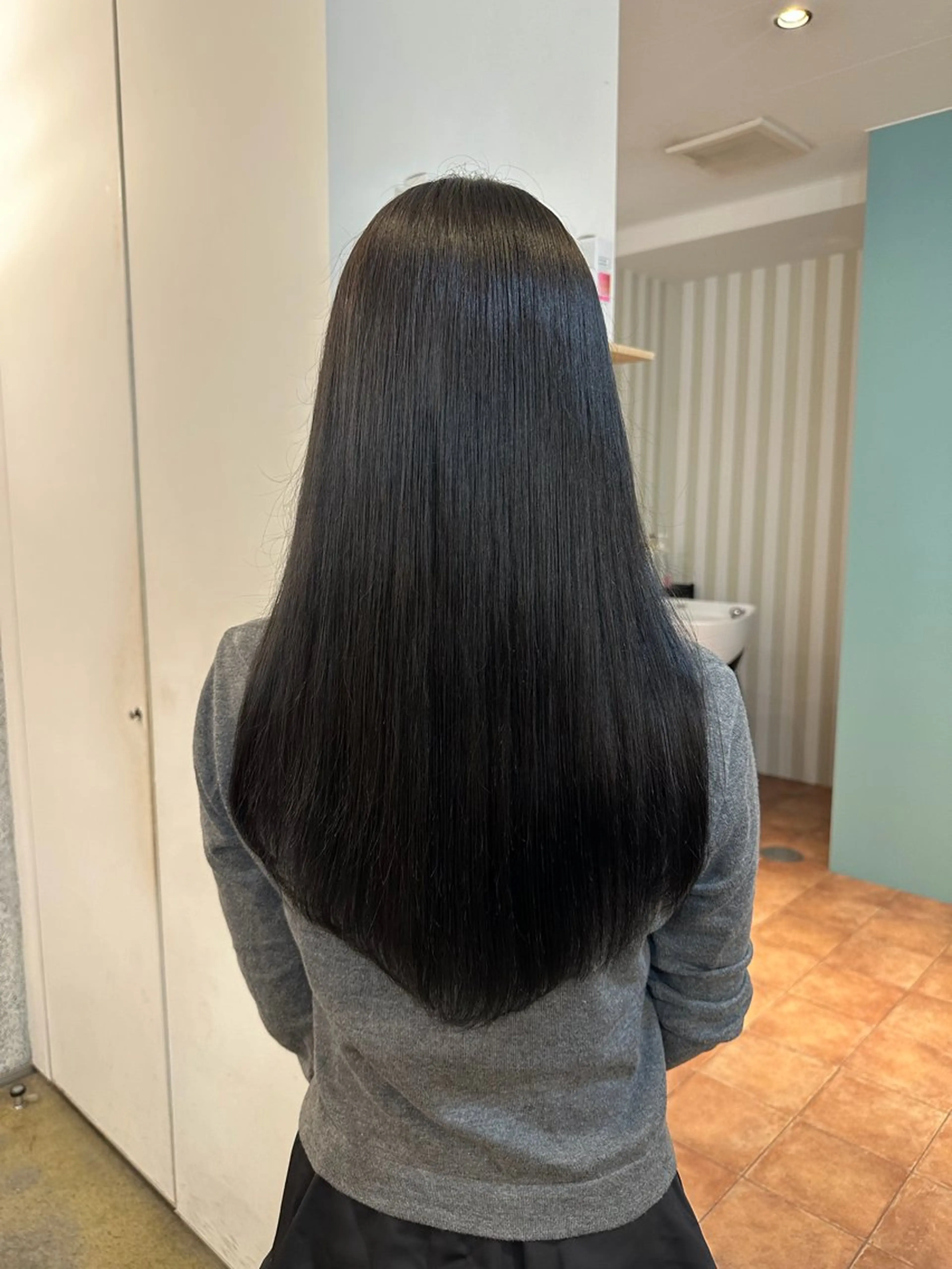 カラー ヘアカラー トリートメント 沖野 莉央のヘアスタイル