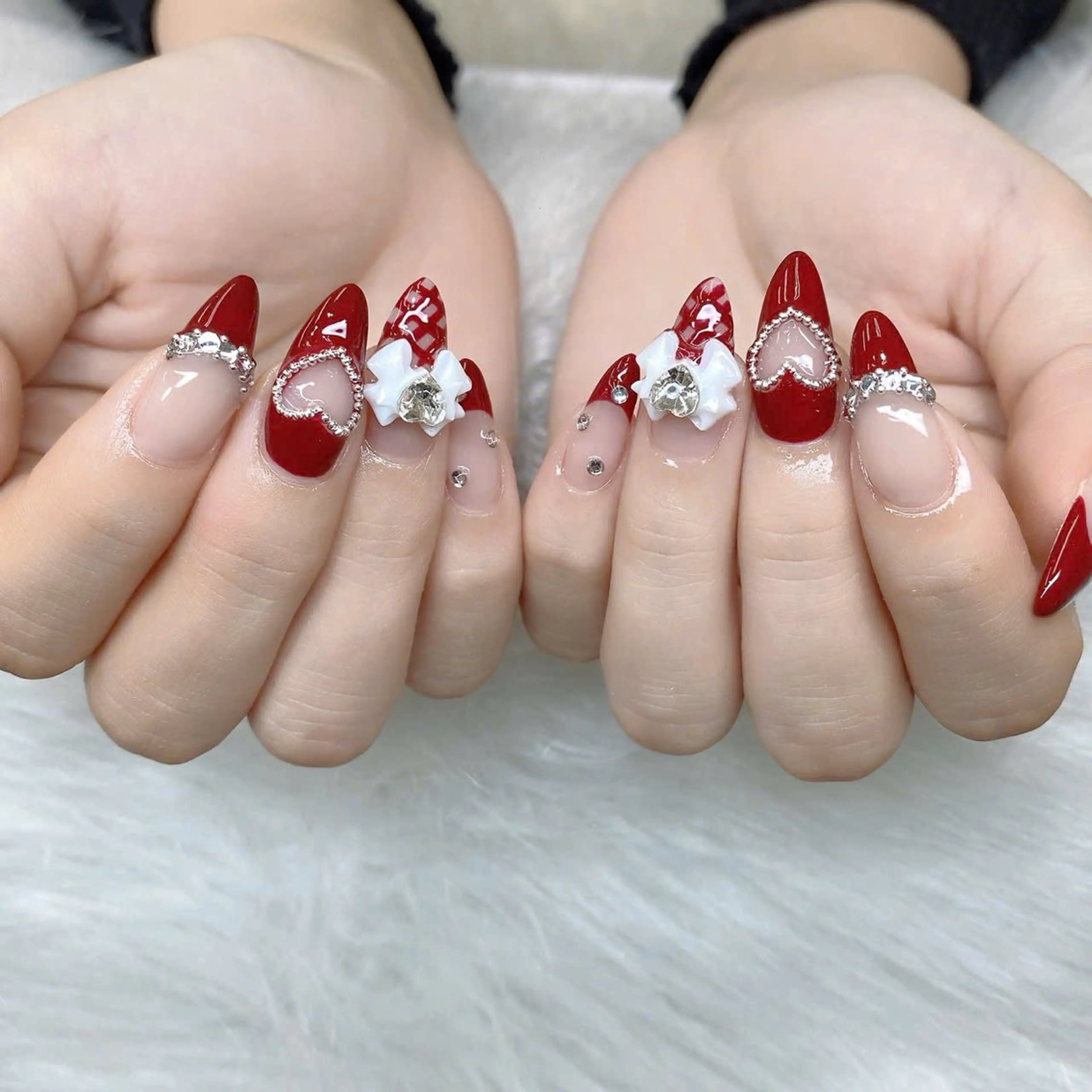 ネイル 長さ出し フレンチネイル ジェルネイル ガラスフレンチ 韓国ネイル ハンドネイル Minette nailHuongのネイルデザイン