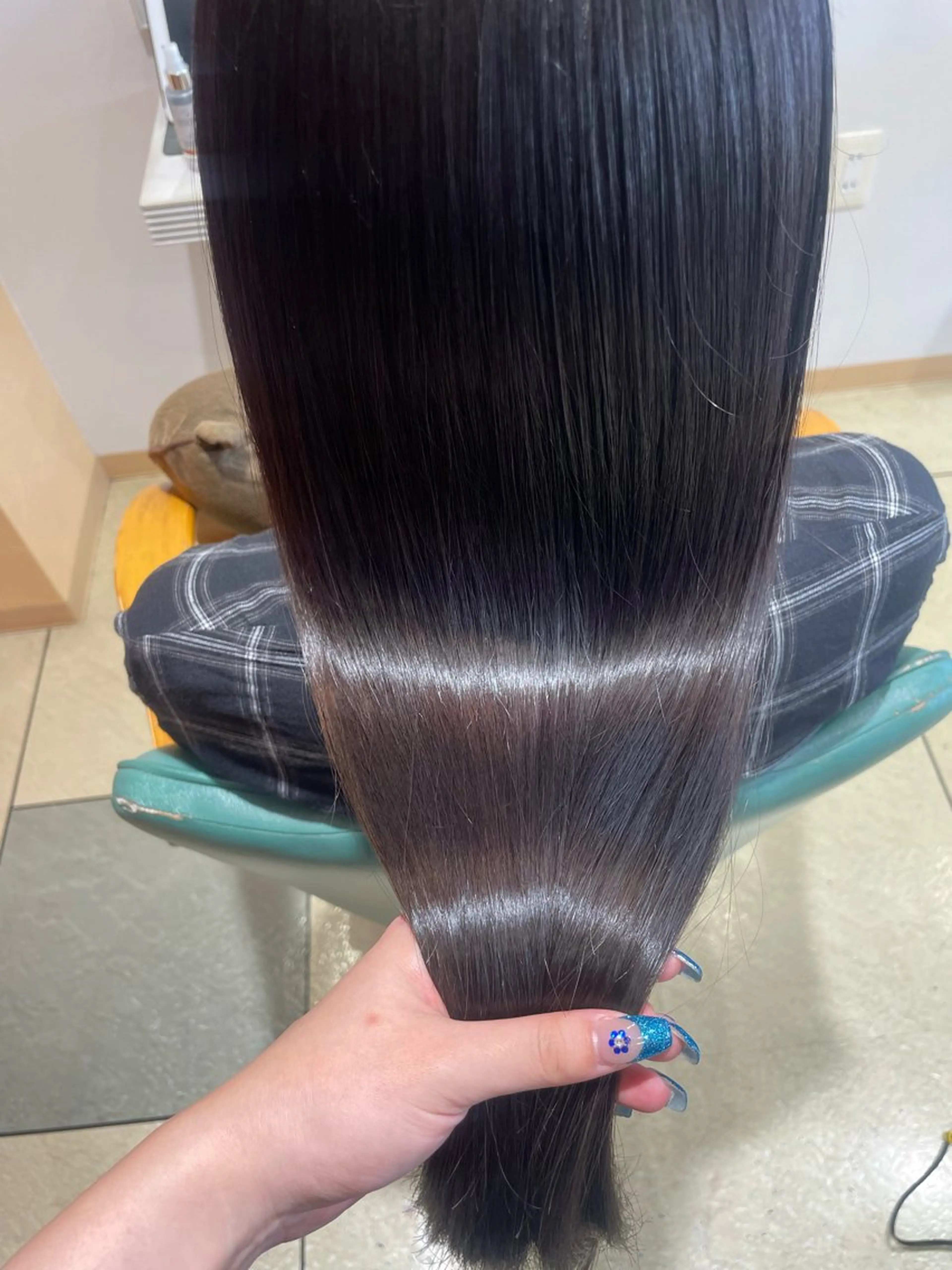 ロング カラー ブラウンカラー 髪質改善 ロング トリートメント カット ヘアカラー トリートメント 透明感カラー/ くびれヘア/ユウユのヘアスタイル