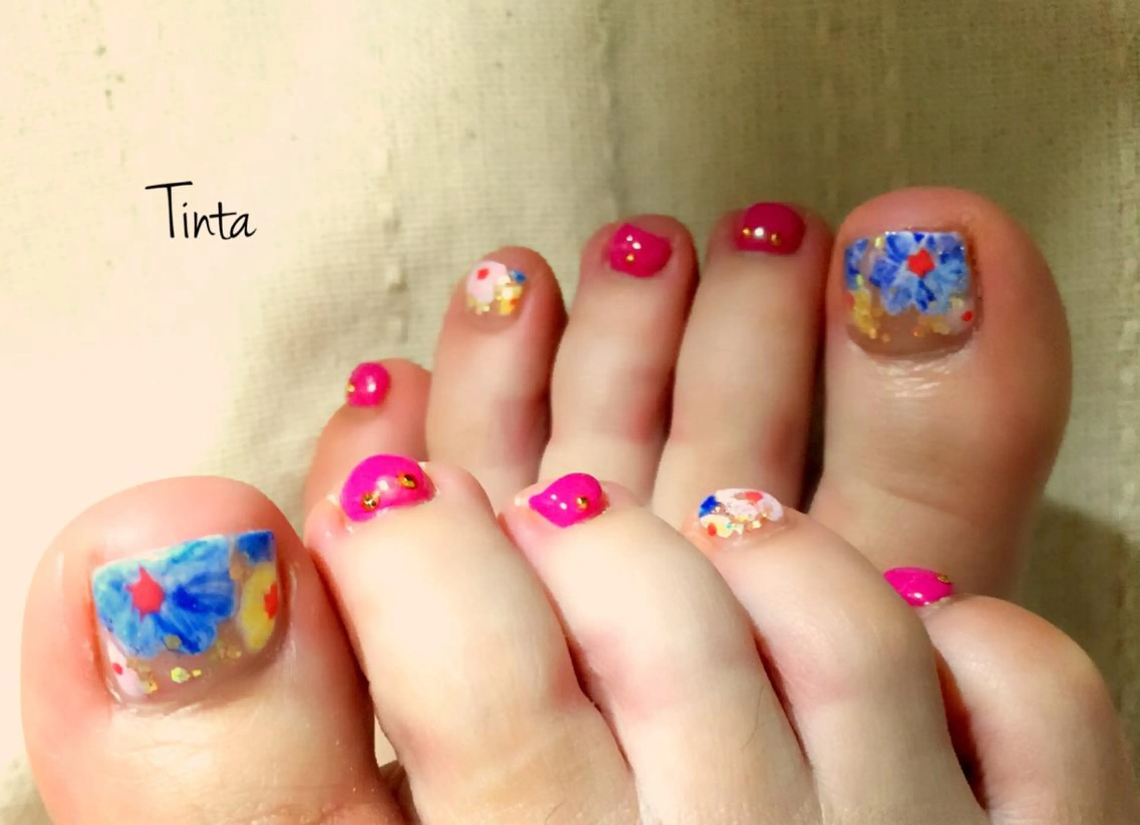 ネイル フラワーネイル フットネイル ネイルサロン ティンタ所属・馬場 典子のネイルデザイン