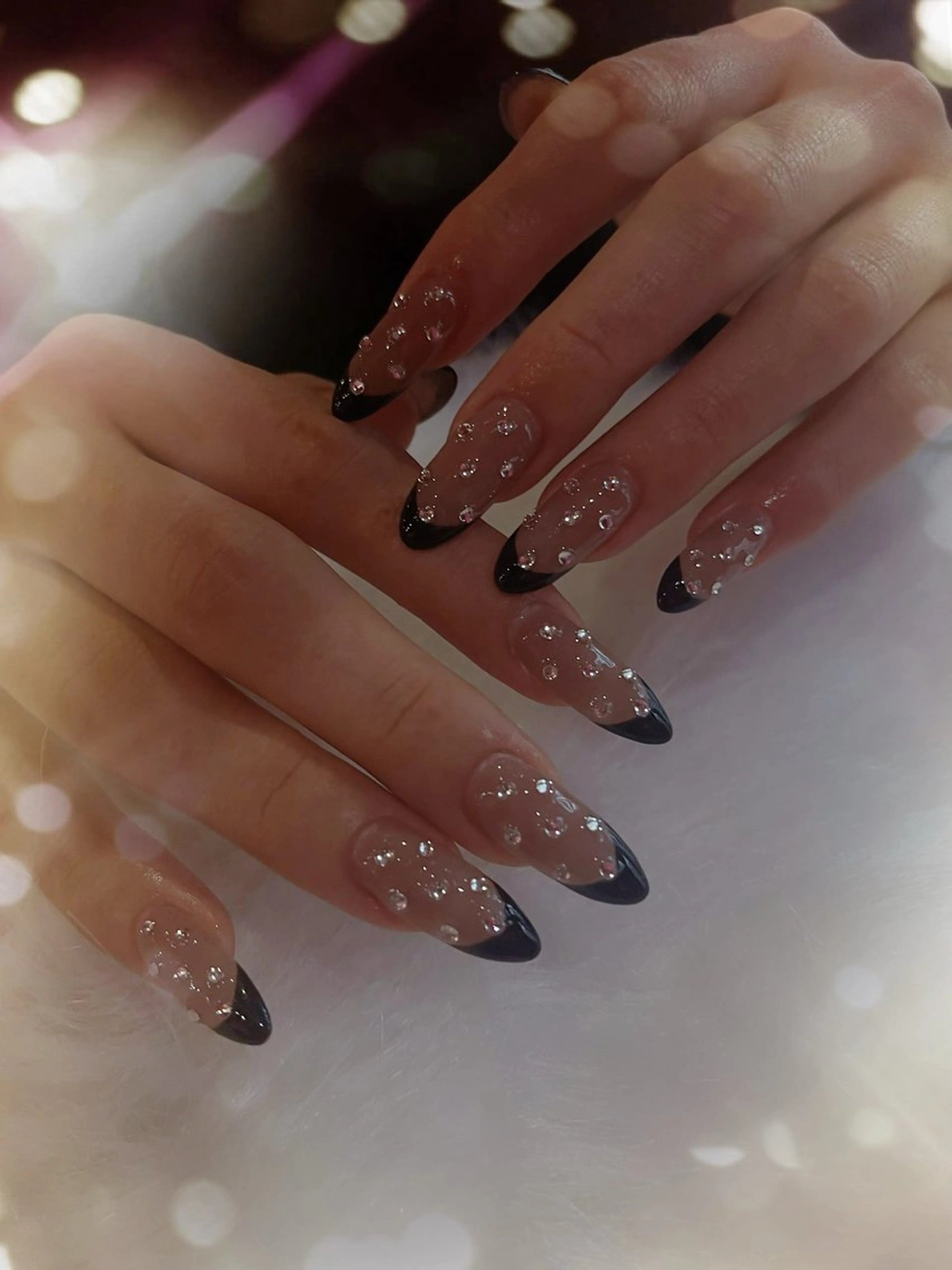 長さだし10本🌟カラーチェンジo k🌟キラキラフレンチネイル ➕パーツ付け放題★フィルイン対応★オフケア込みの写真