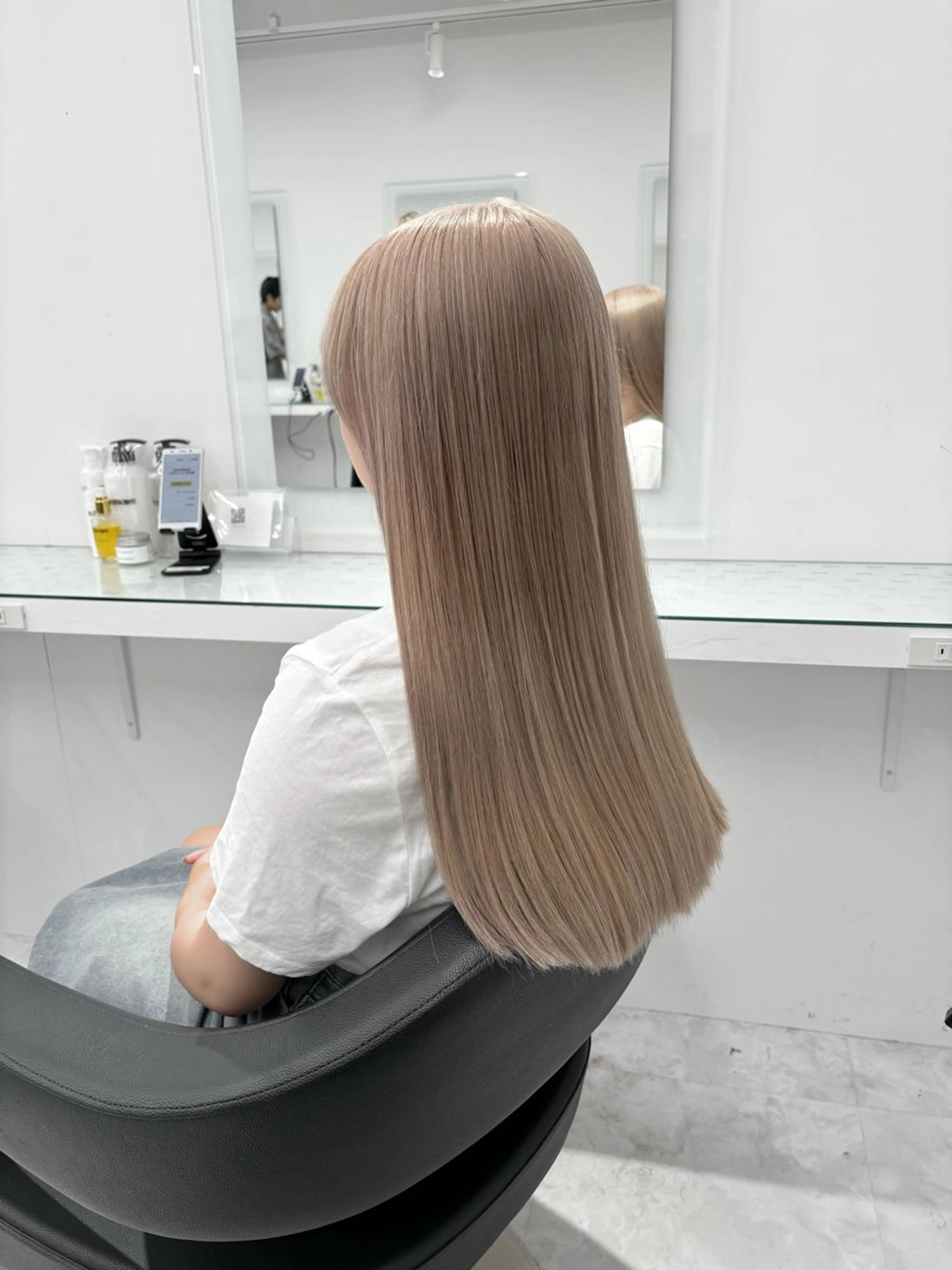 ロング カラー ヘアアレンジ ヘアカラー トリートメント ヘッドスパ ヘアセット ハイトーン艶カラー 🤍ゆうひのヘアスタイル