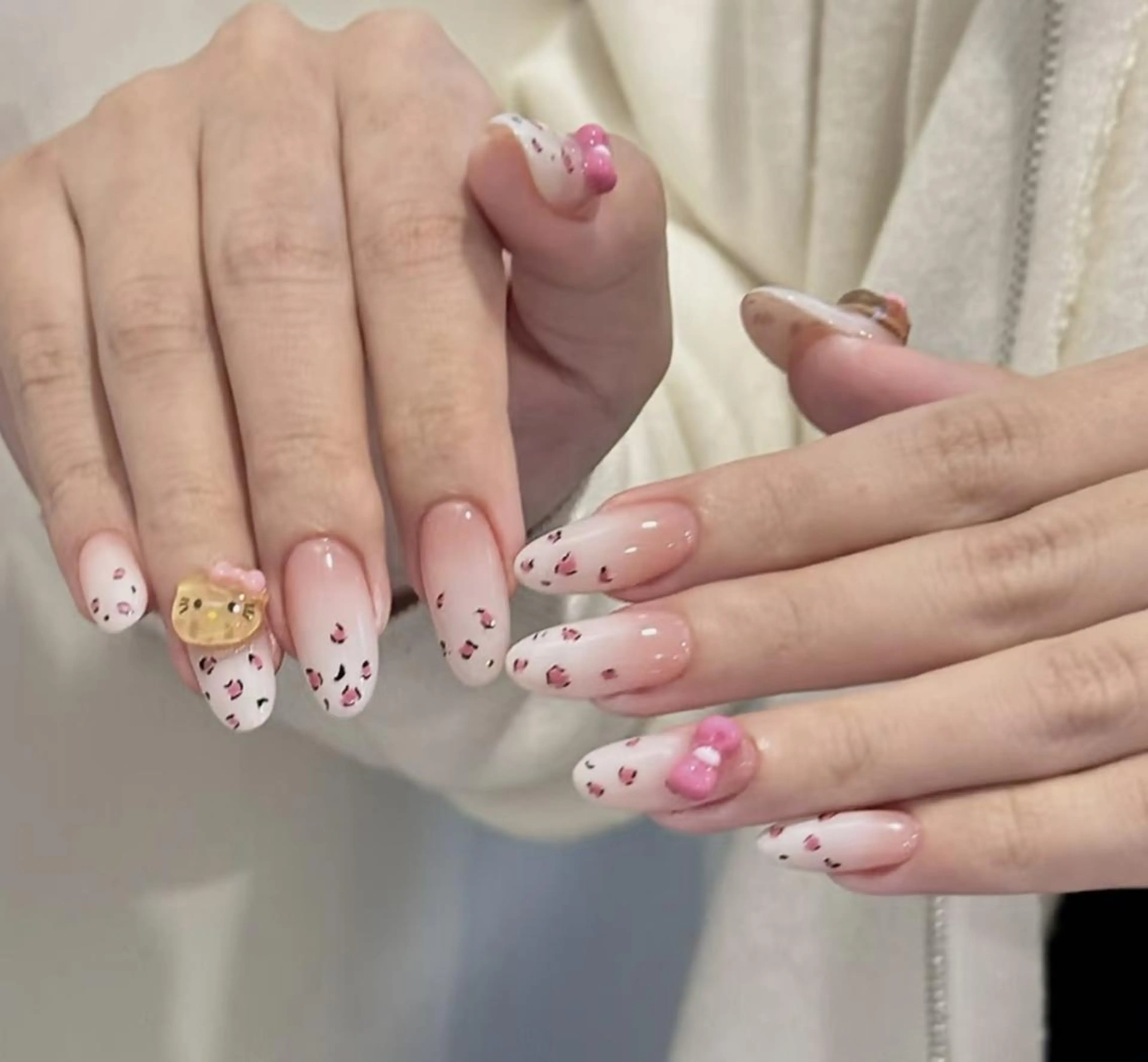 ネイル ハンドネイル 🎀 UU_nailのネイルデザイン