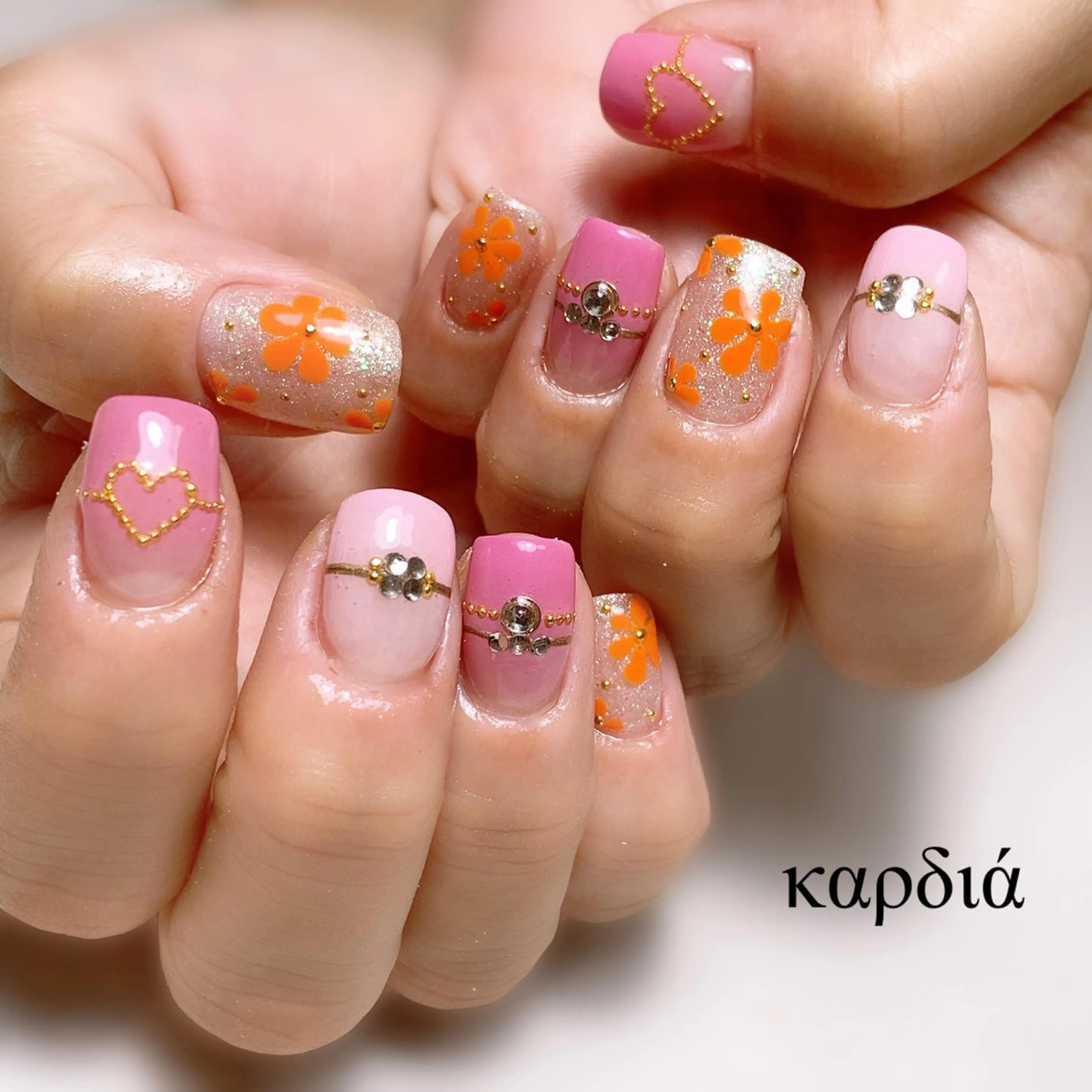 ネイル ハンドネイル καρδιά -ｶﾙﾃﾞｨｱ-のネイルデザイン