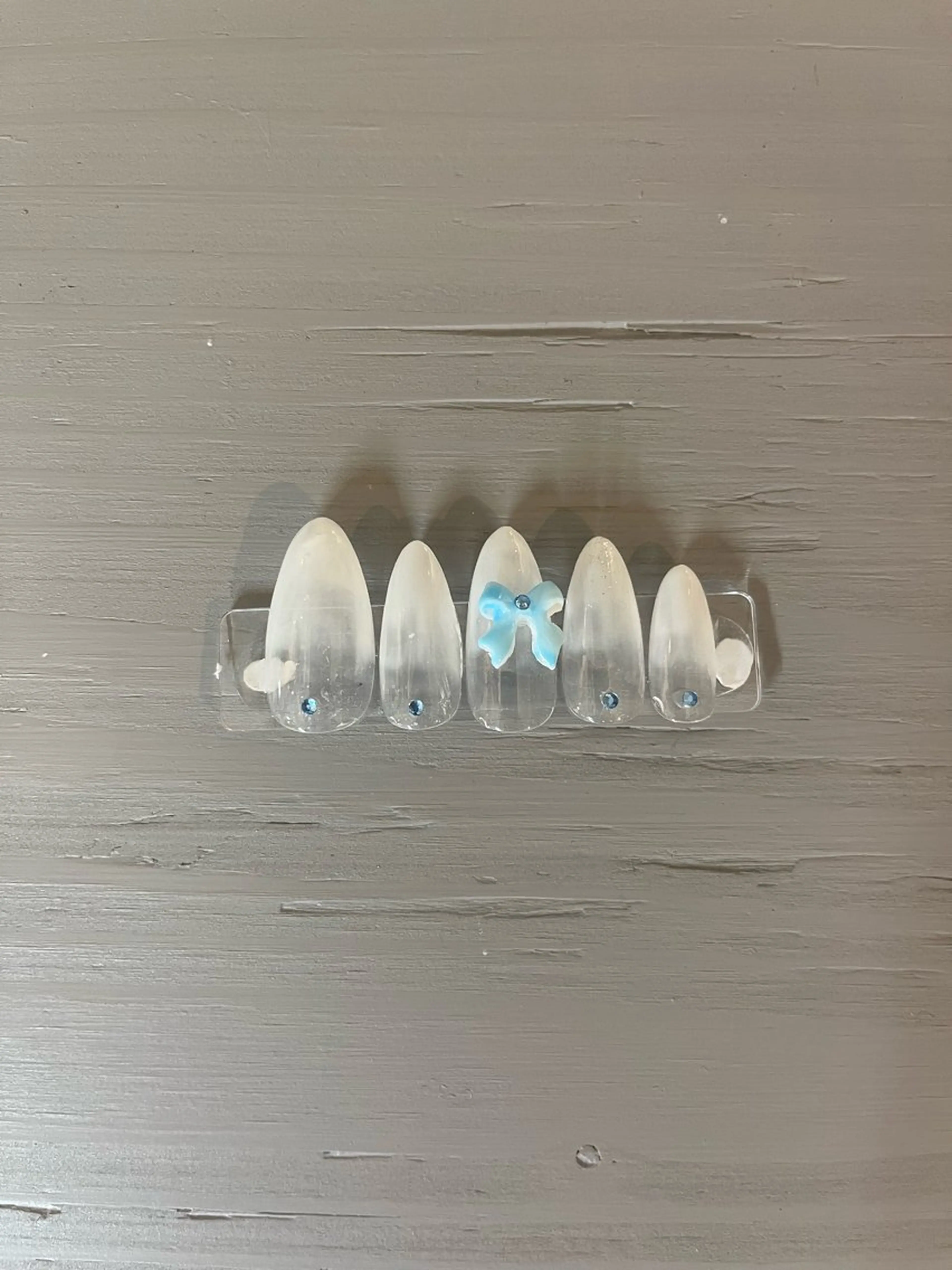 シンプルデザインネイルS12(オフ込み)の写真