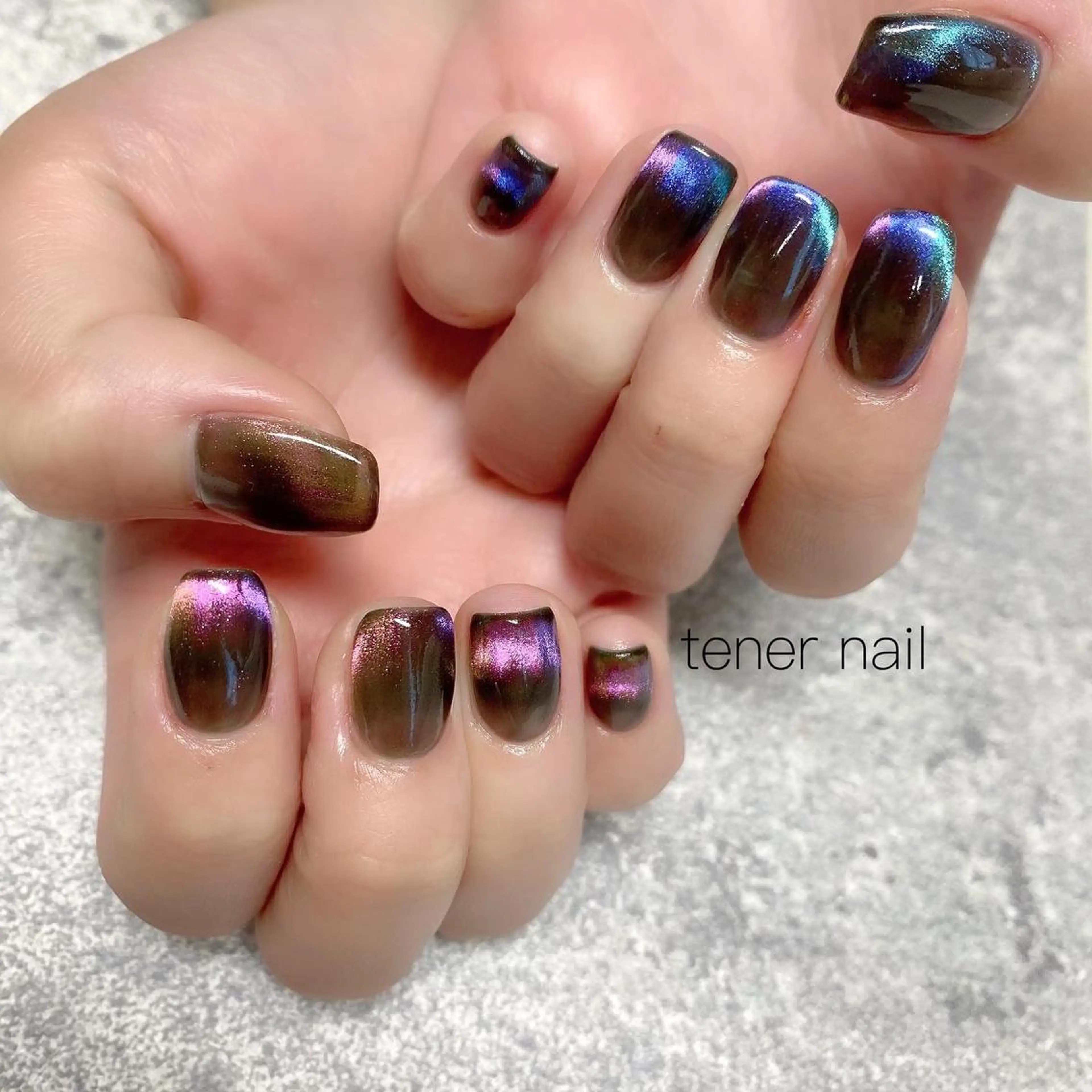 ネイル フレンチネイル マグネットネイル マグネットフレンチ tener  nail  テネルネイル所属・テネルネイル tener nailのネイルデザイン