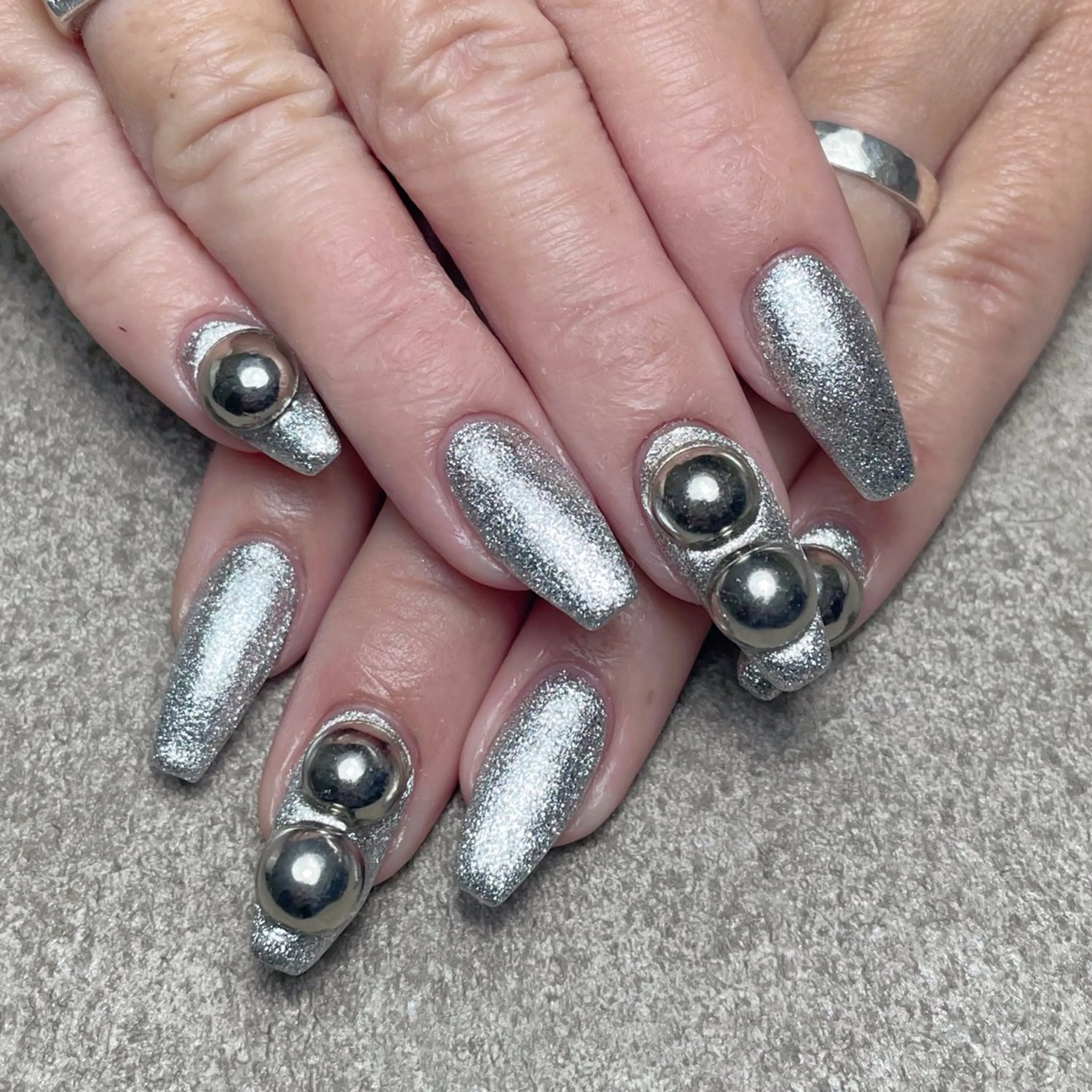 ネイル 持ち込み ハンドネイル nailroom DIASOMNIAのネイルデザイン