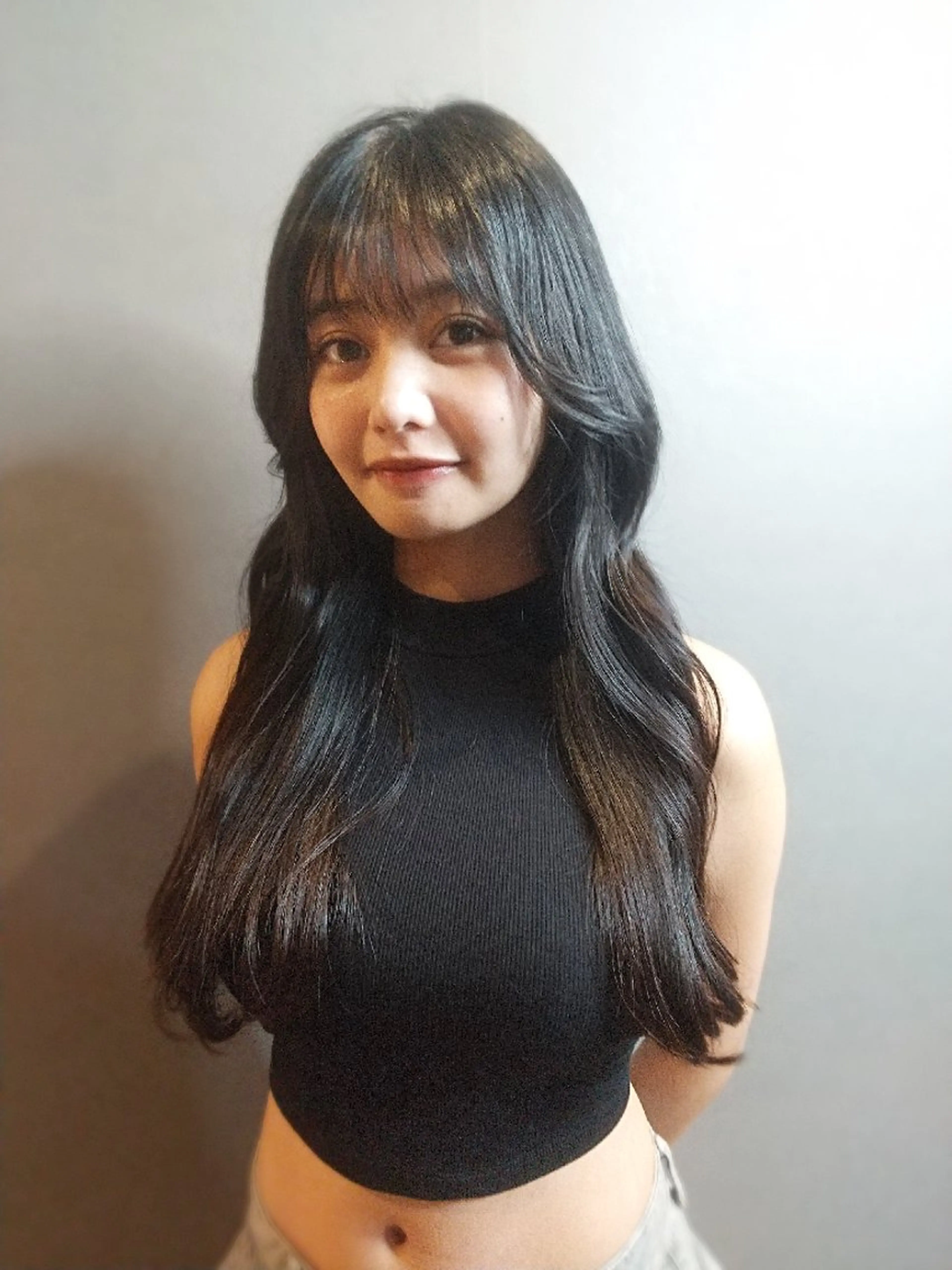 ロング ヨシンモリ 久村 奈菜のヘアスタイル