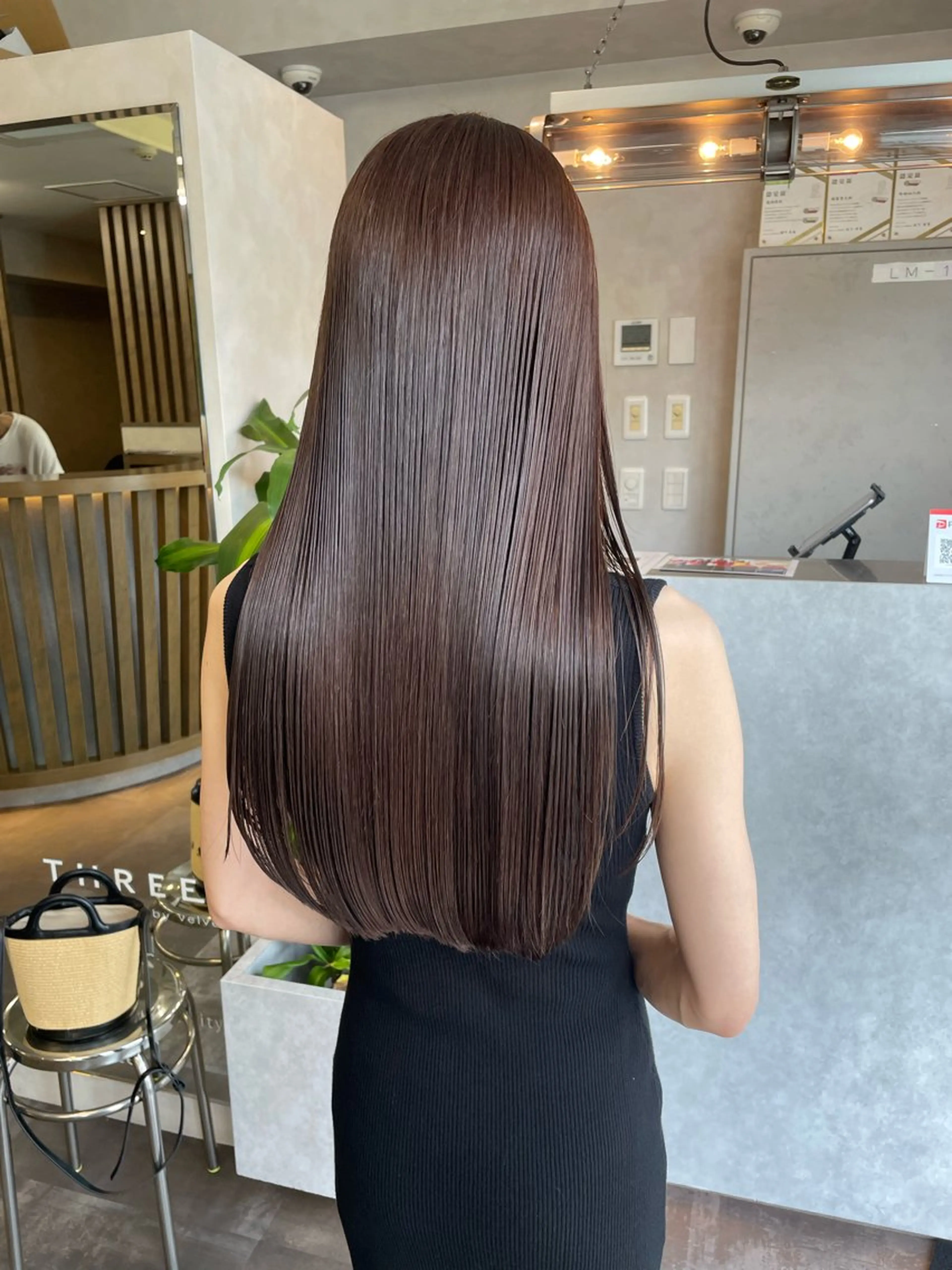 ロング カット 縮毛矯正 【髪質改善】 【酸性ストレート】のヘアスタイル