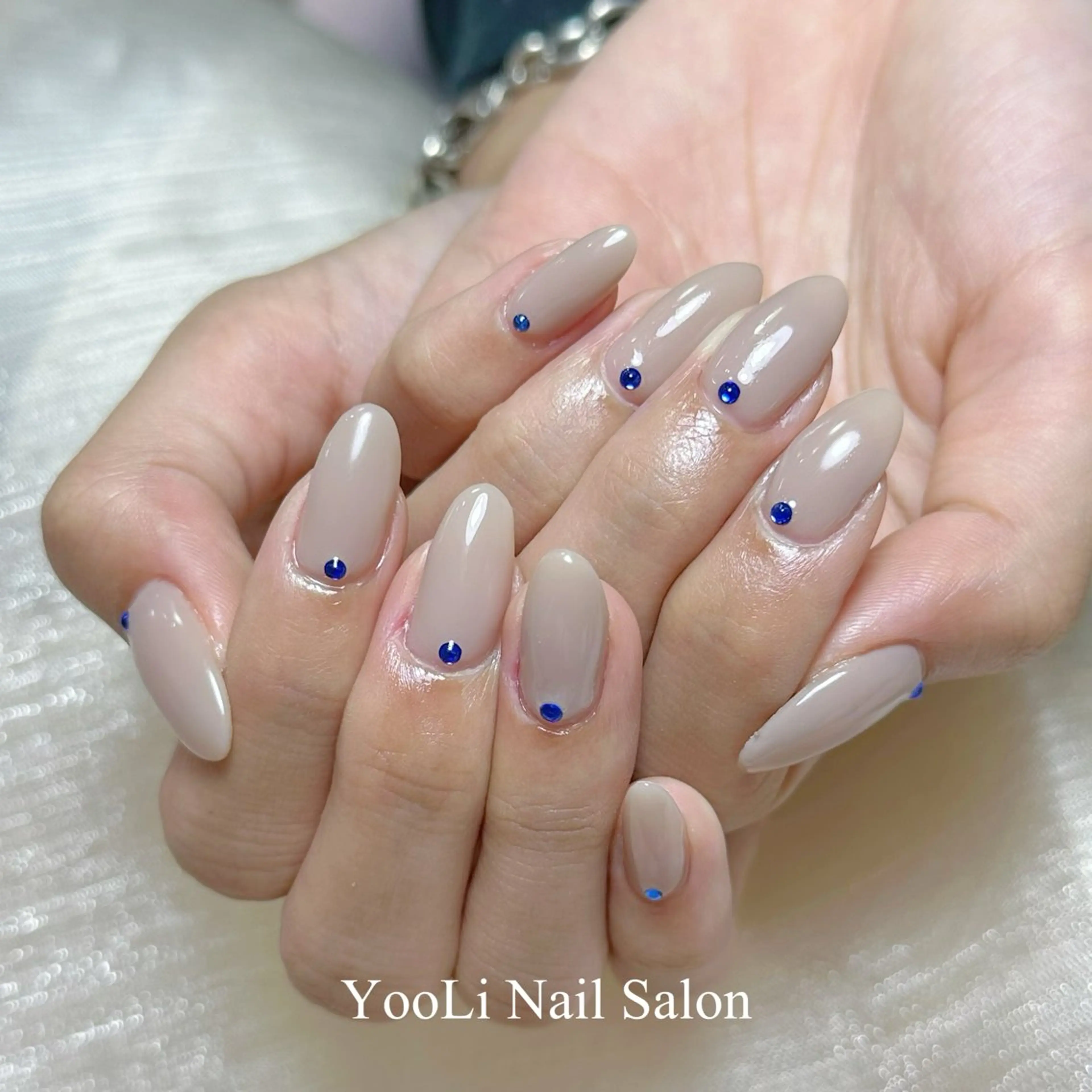 ネイル オーロラネイル チークネイル フレンチネイル ガラスフレンチ グラデーション 🎀 あやのネイルデザイン