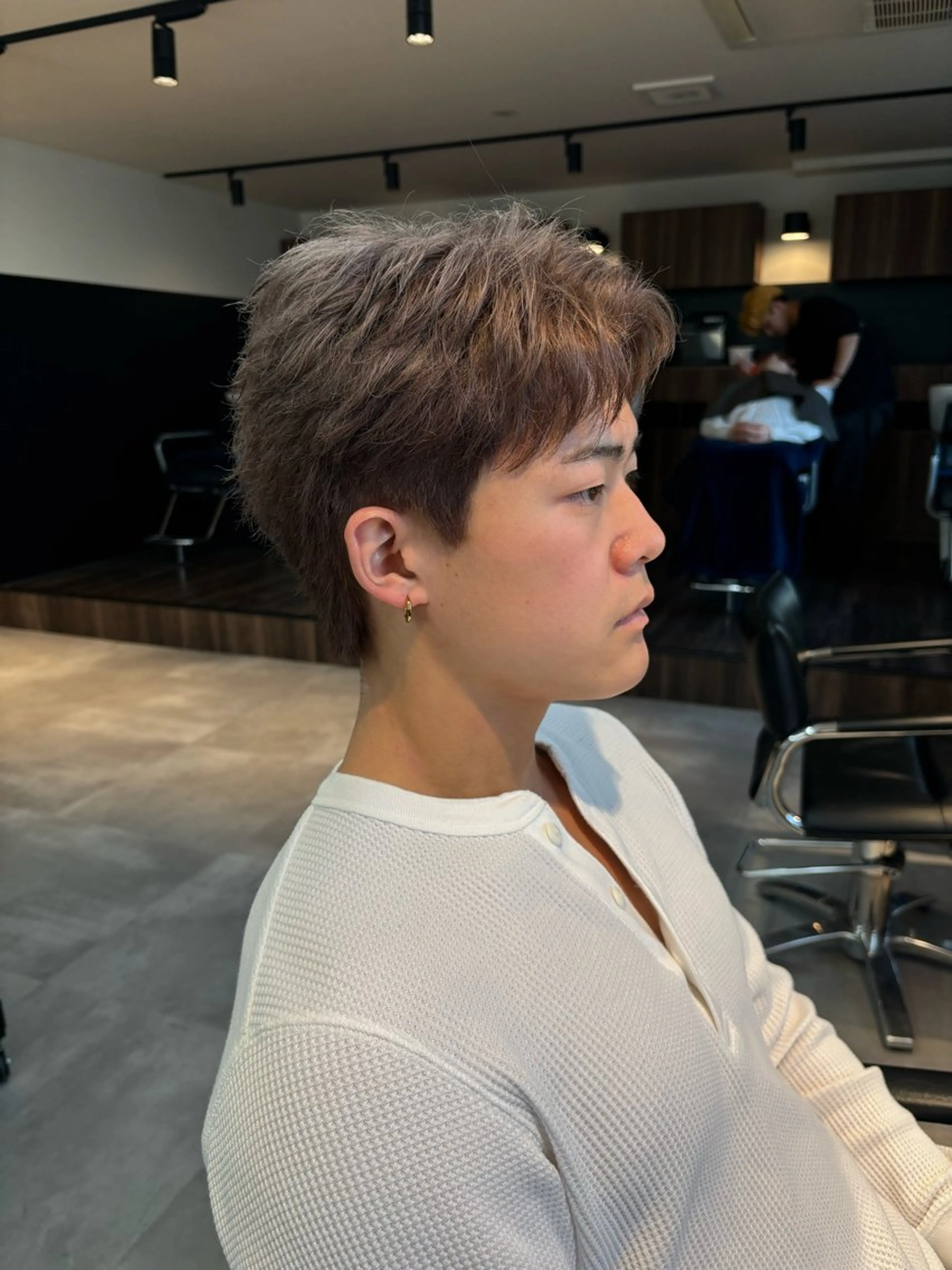 メンズ スパイキーショート カット フェザーパーマ/韓国 /メンズカット/保立のヘアスタイル