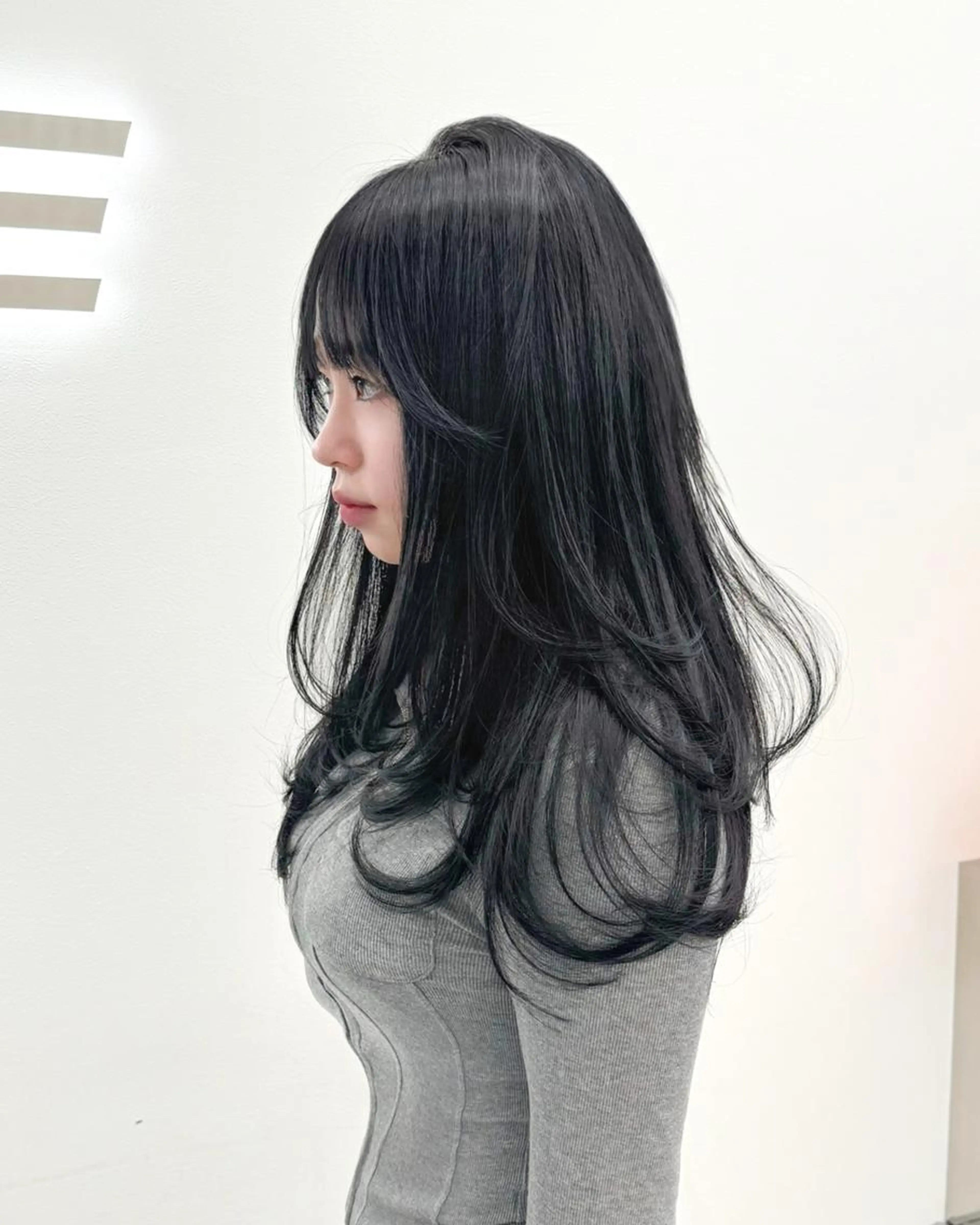 🩶就活にもおすすめ🩶色が残りづらい特殊カラー剤使用🩶ワンカラー＋オリジナルトリートメントの写真