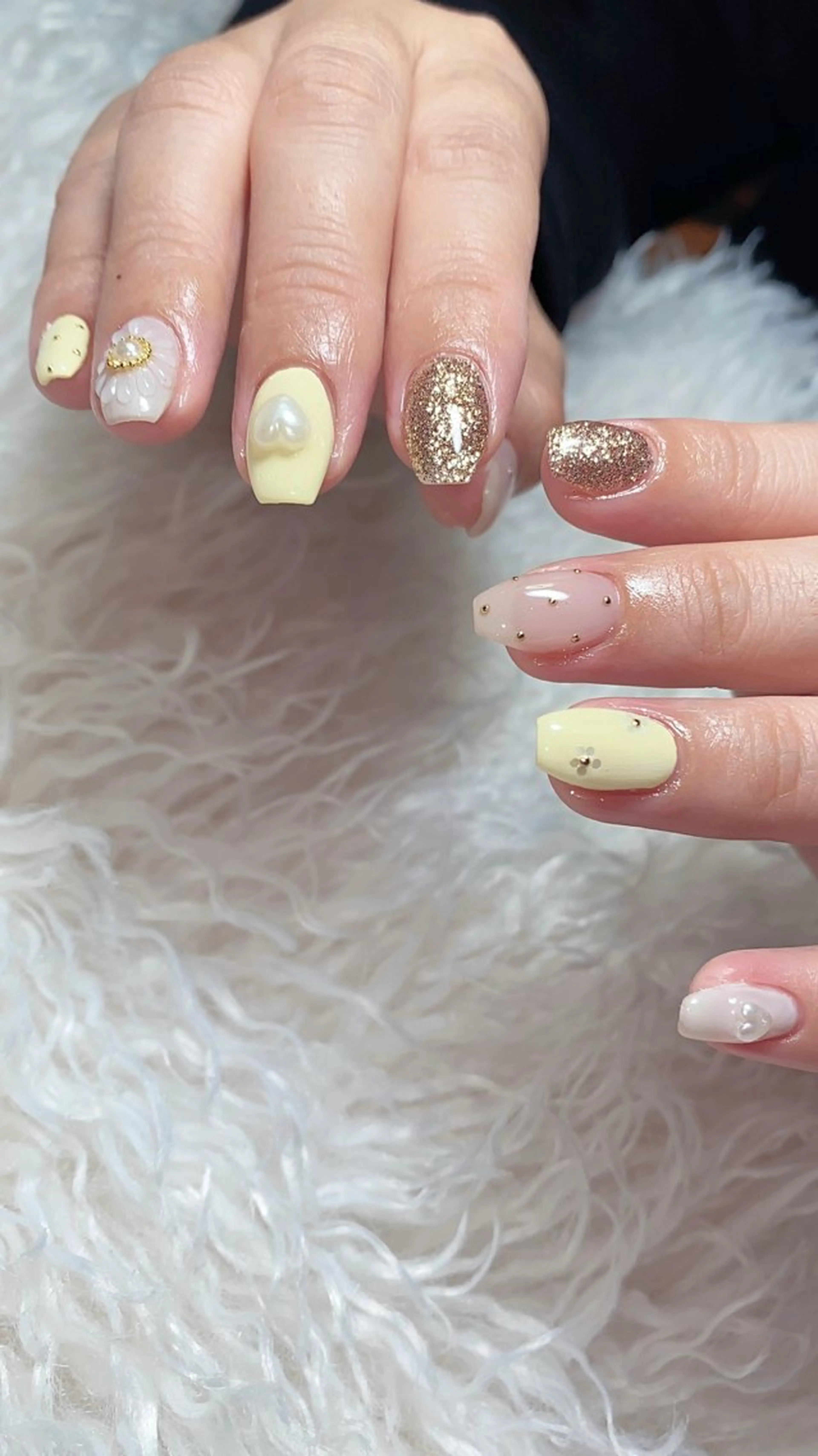 ネイル ハンドネイル n o q r m. n a c h iのネイルデザイン