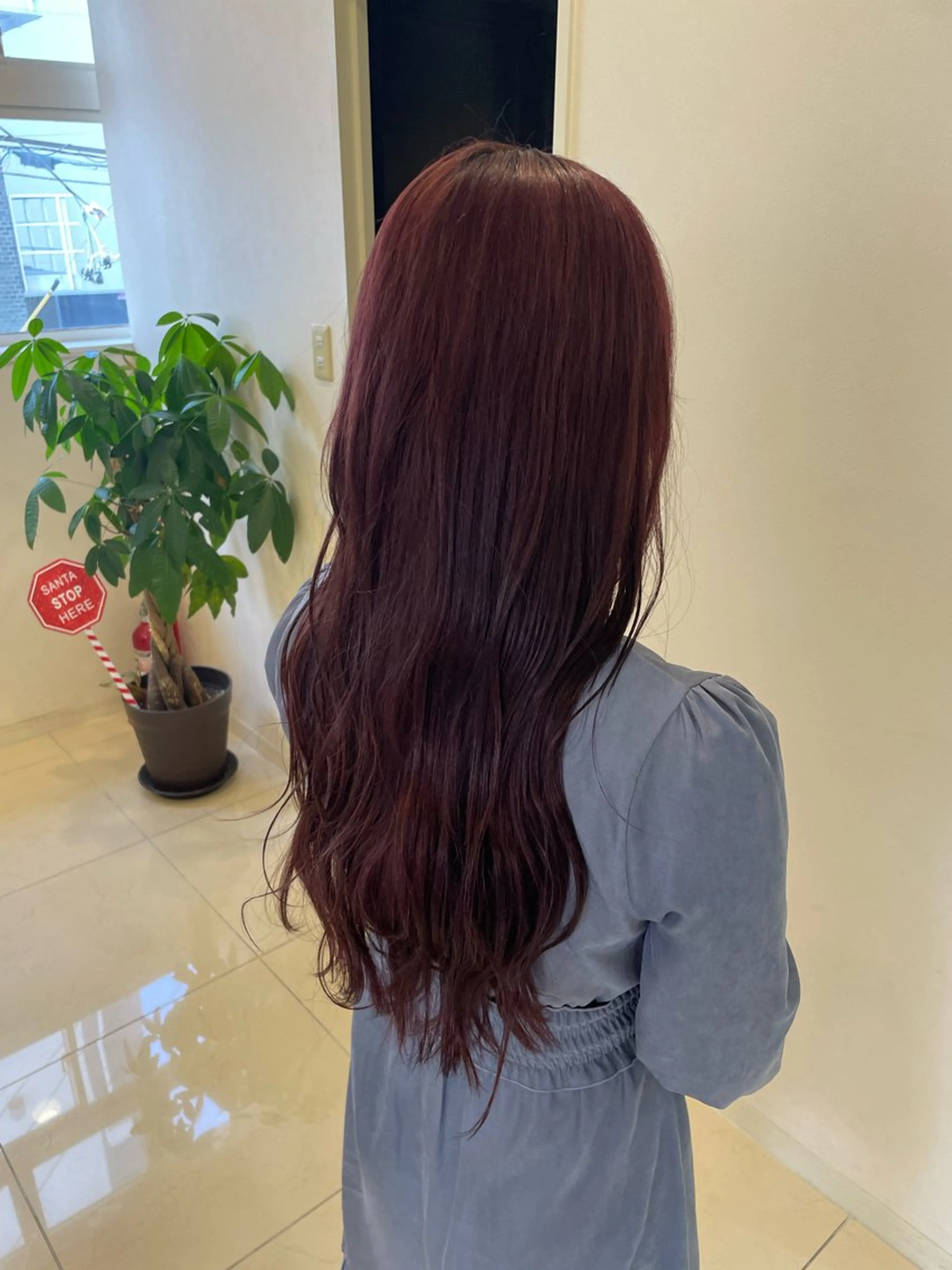 ロング カラー 伊藤 綾のヘアスタイル