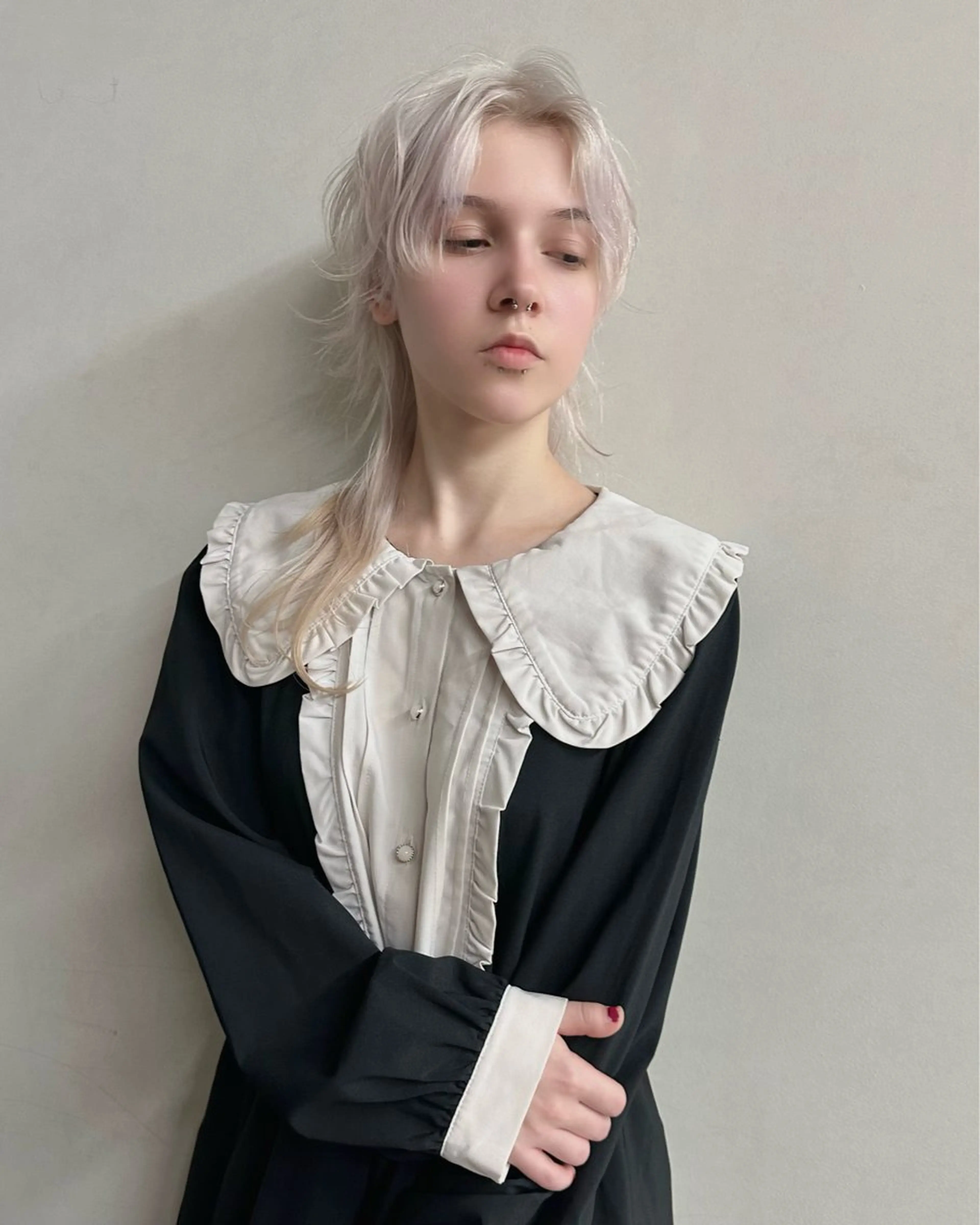 セミロング カラー ウルフとハイトーン みっちー✂️のヘアスタイル