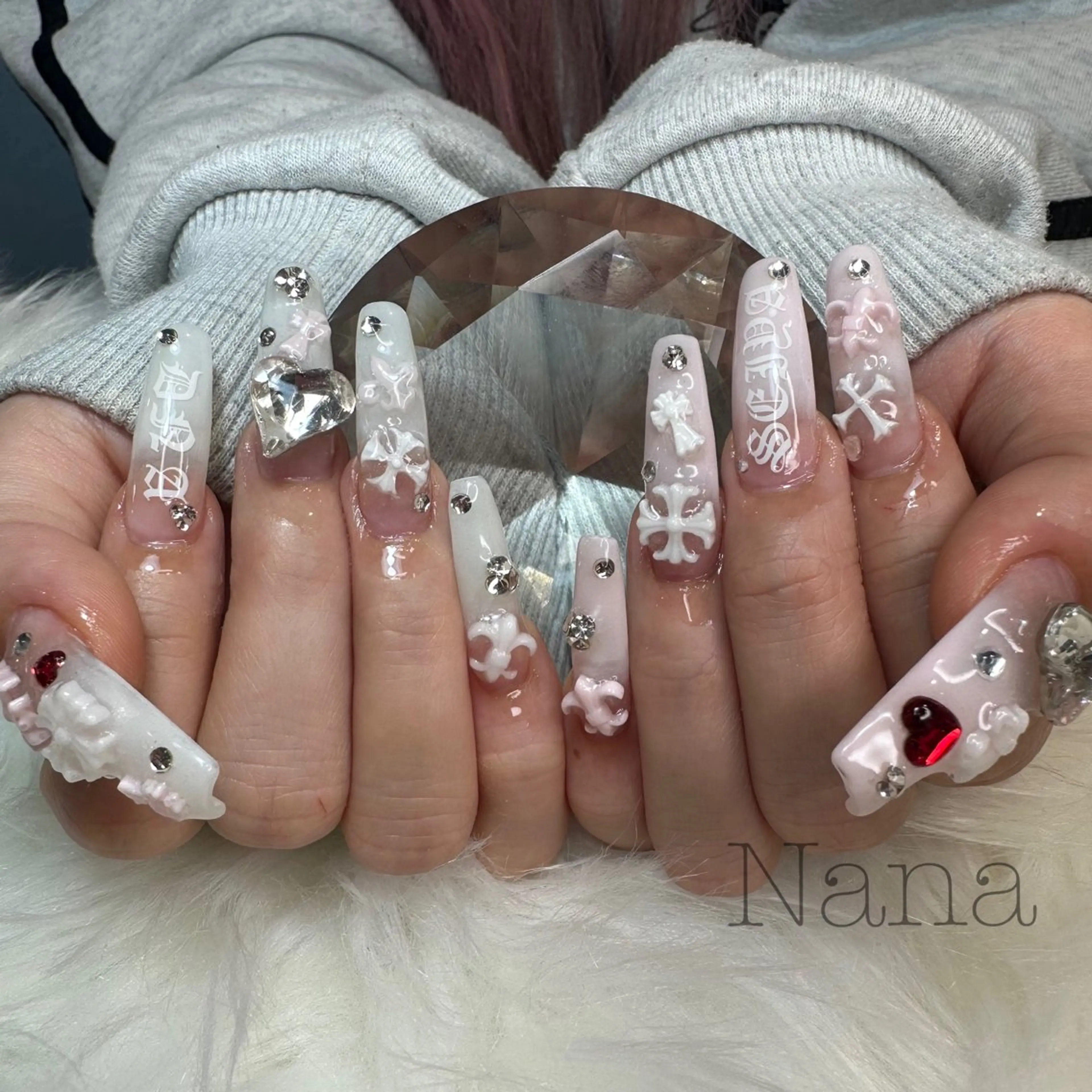 ネイル ハンドネイル FAUSTO所属・Nailist 💟NANAのネイルデザイン