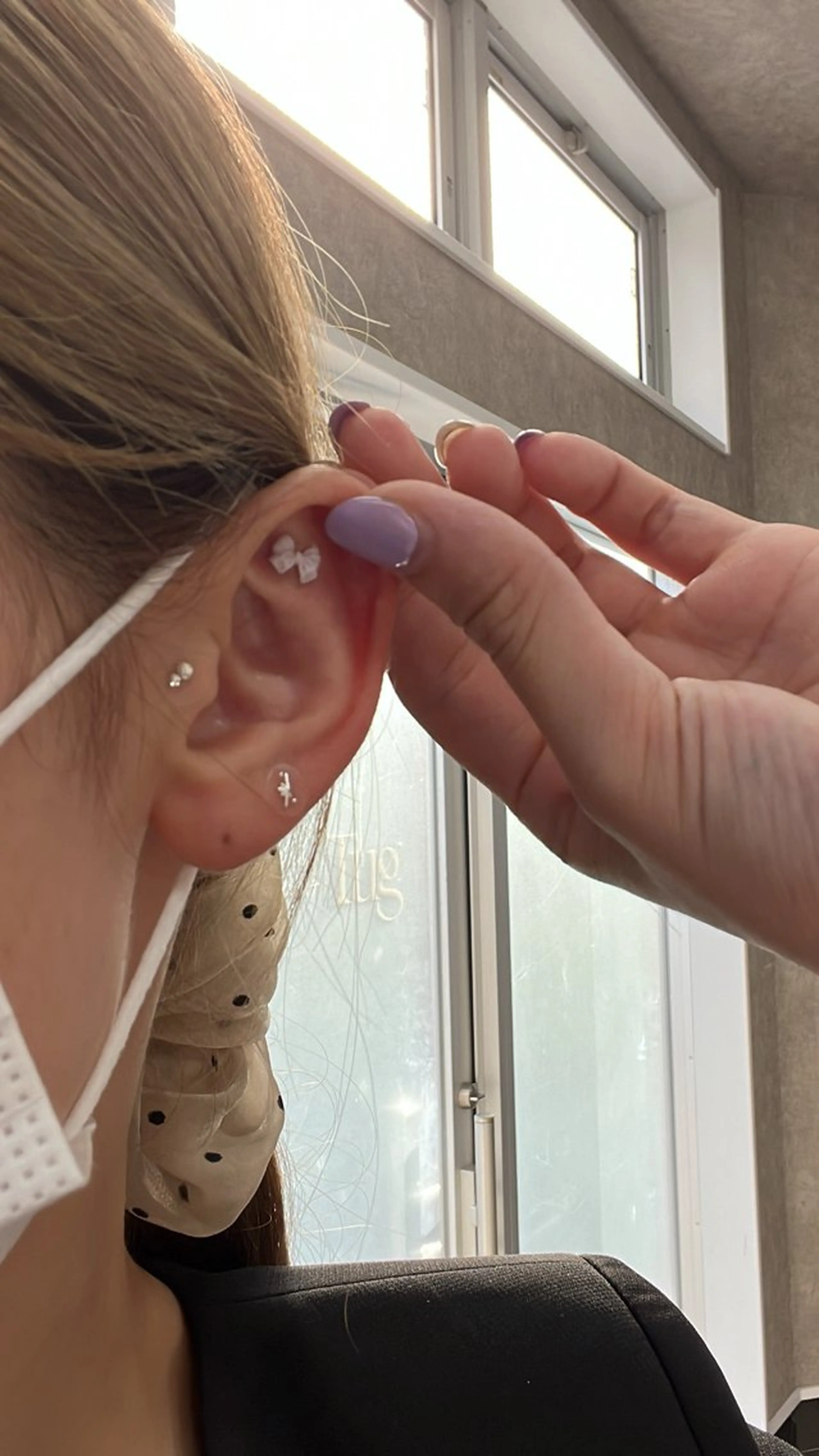 ５粒💎耳ツボjuwelry💎の写真