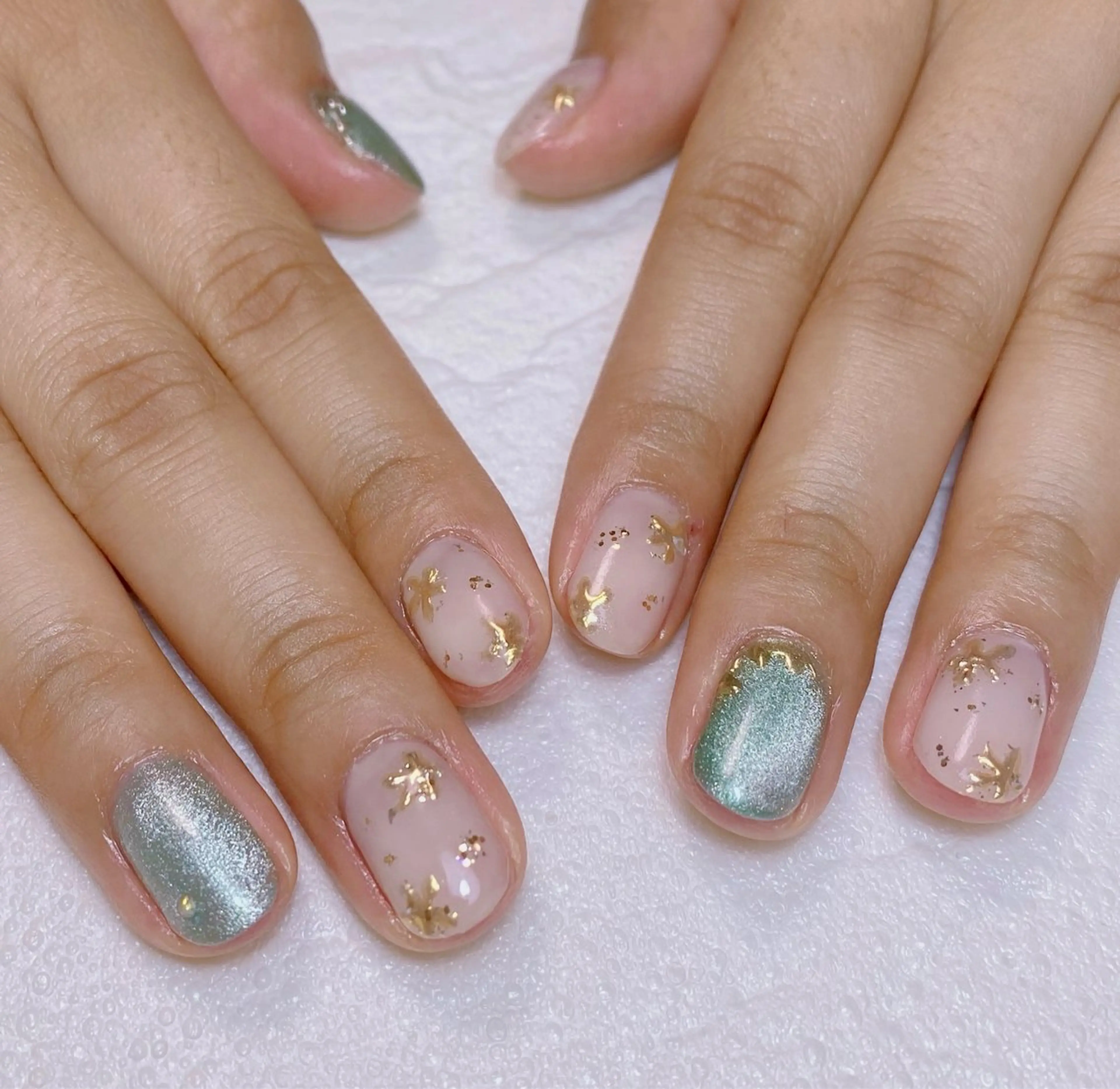 ネイル マグネットネイル ミラーネイル 持ち込み ニュアンスネイル Nail Salon K 🧸美爪育成のネイルデザイン