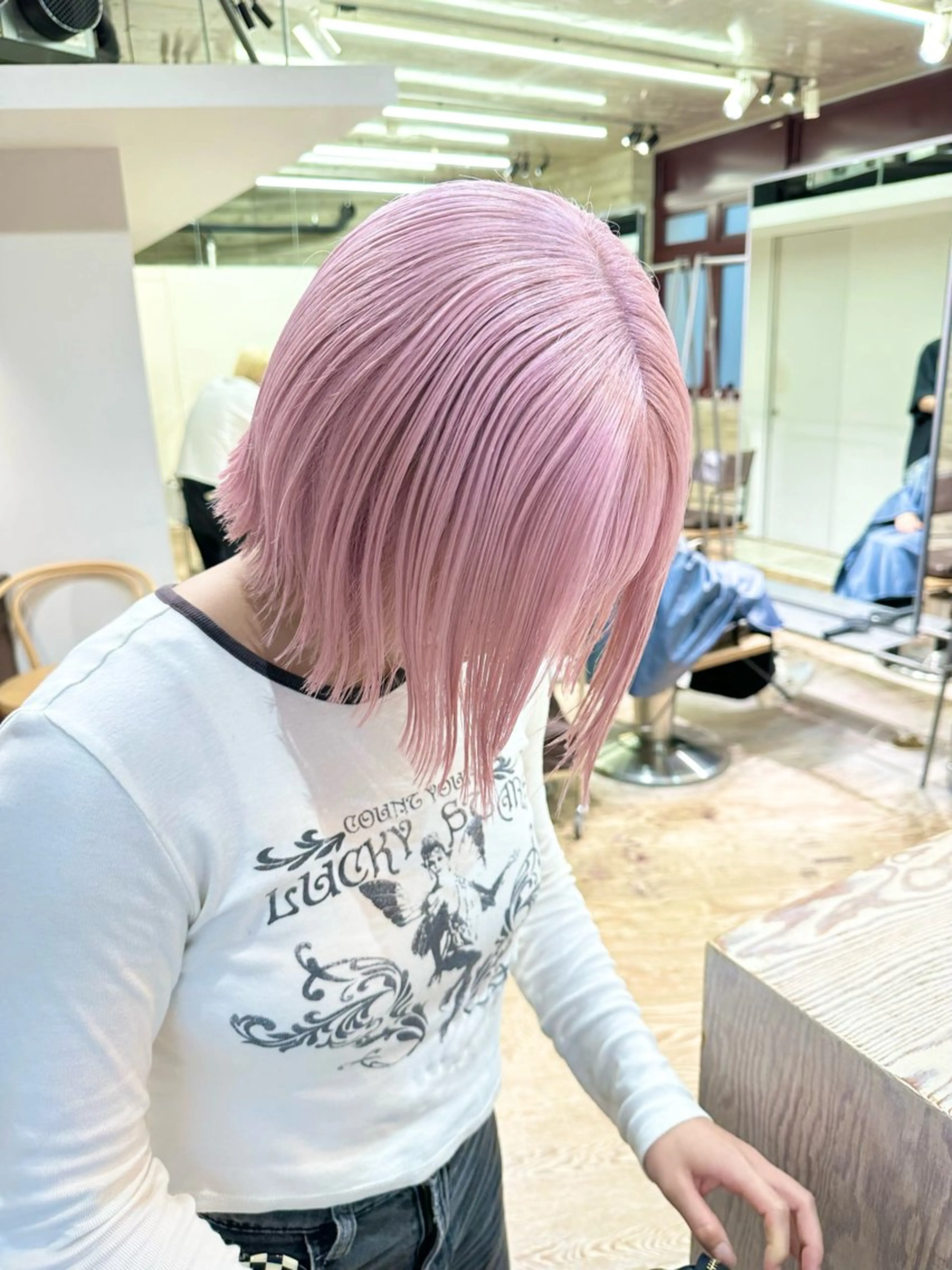 ショート カラー ヘアカラー トリートメント kai .のヘアスタイル