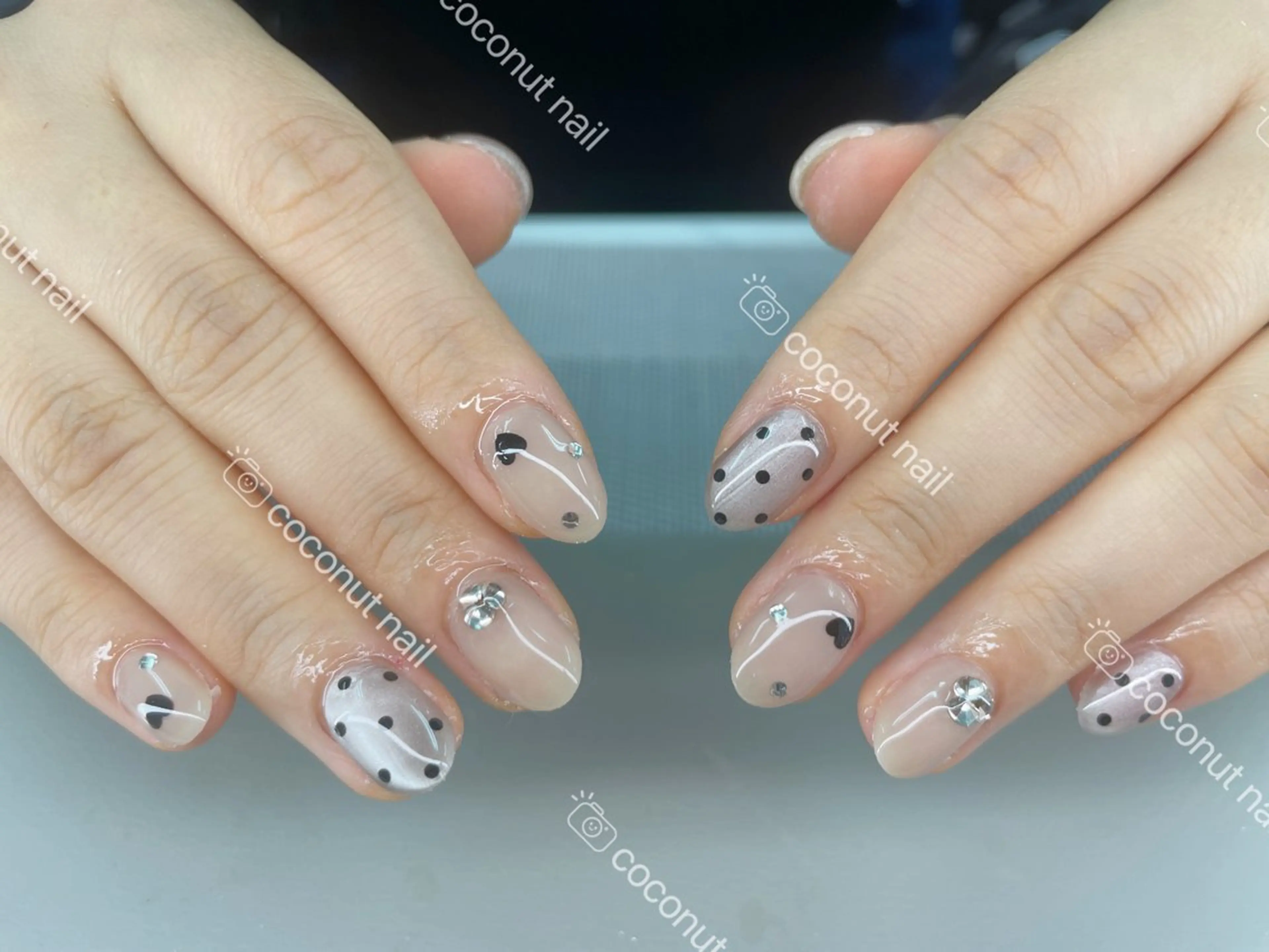 ネイル ハンドネイル 神田 ココナッツのネイルデザイン