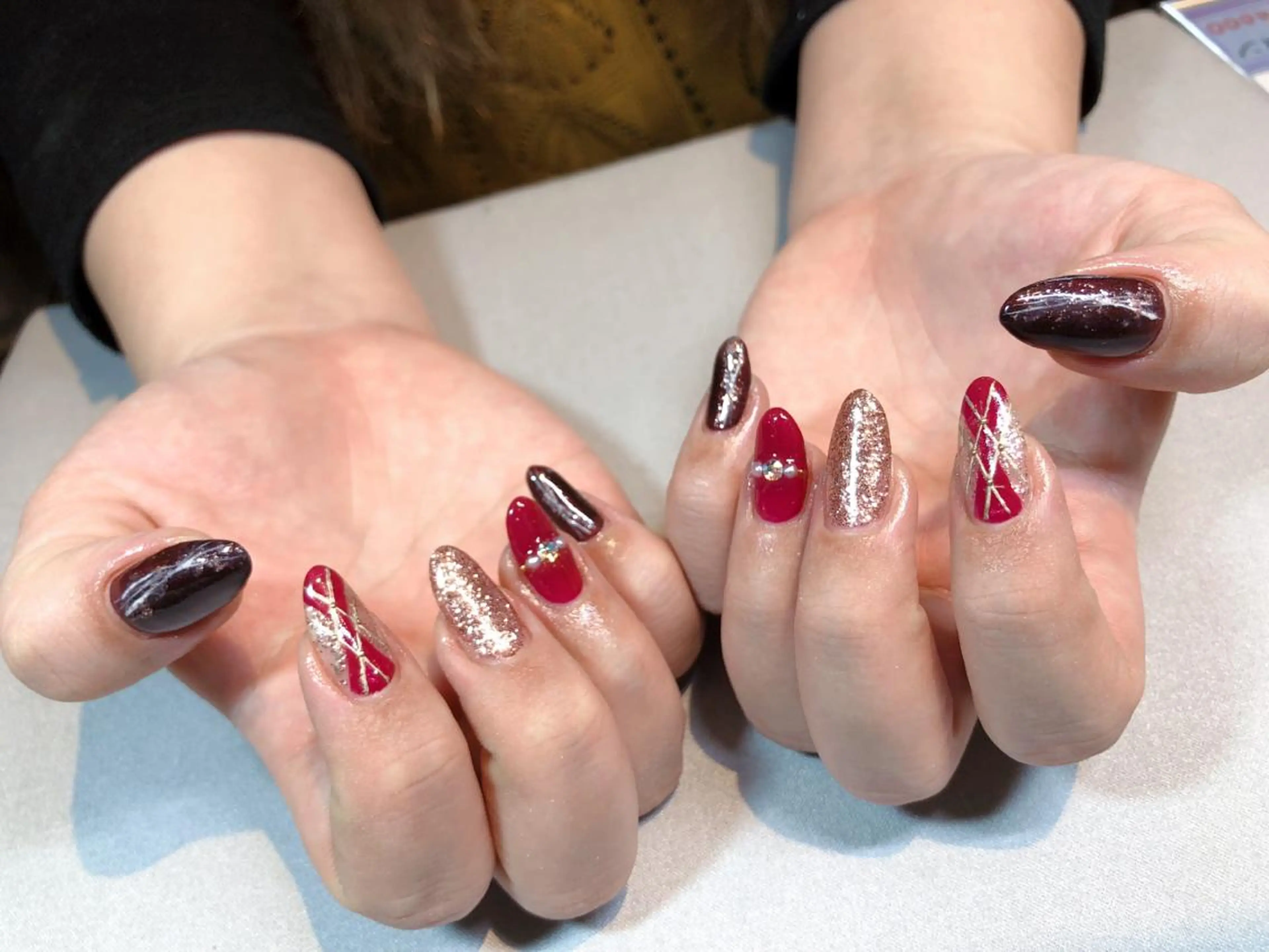 ネイル iiloo aromaworksのネイルデザイン