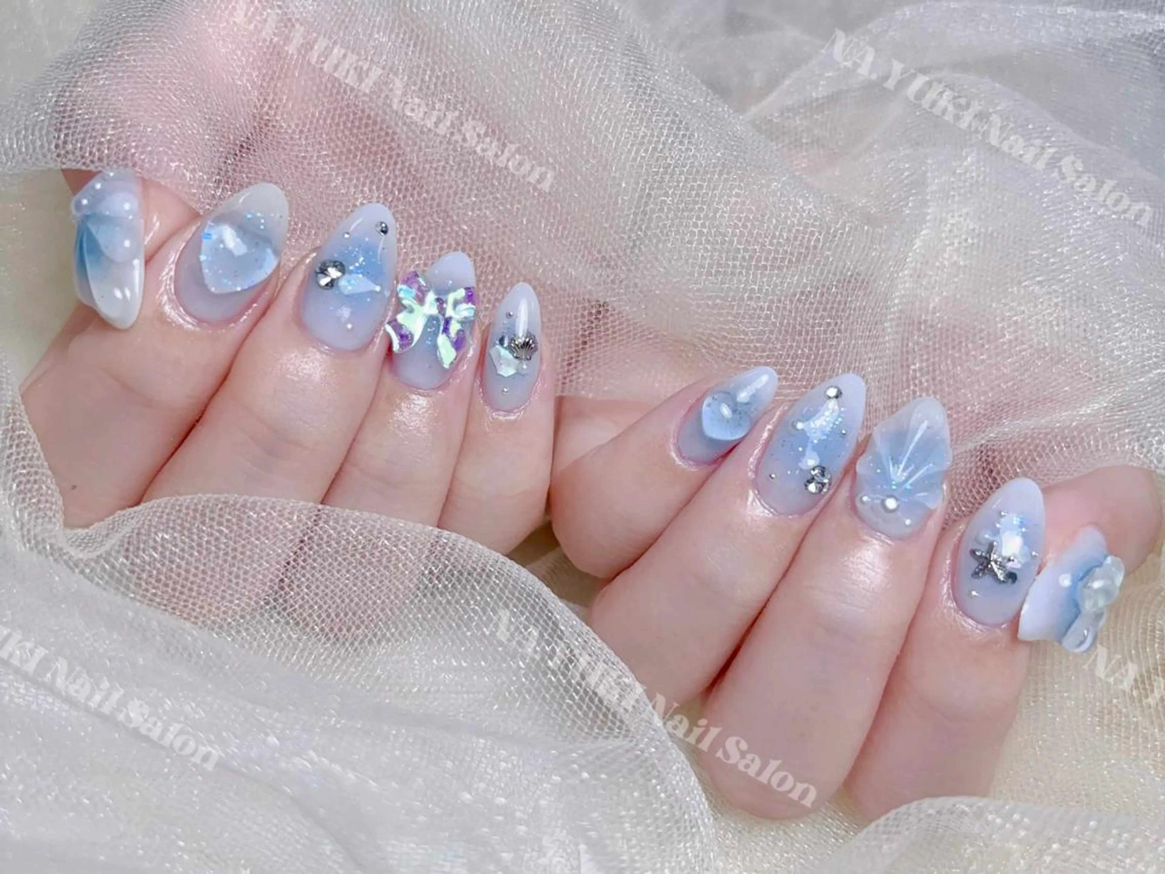 ネイル Queenie 🦋のネイルデザイン