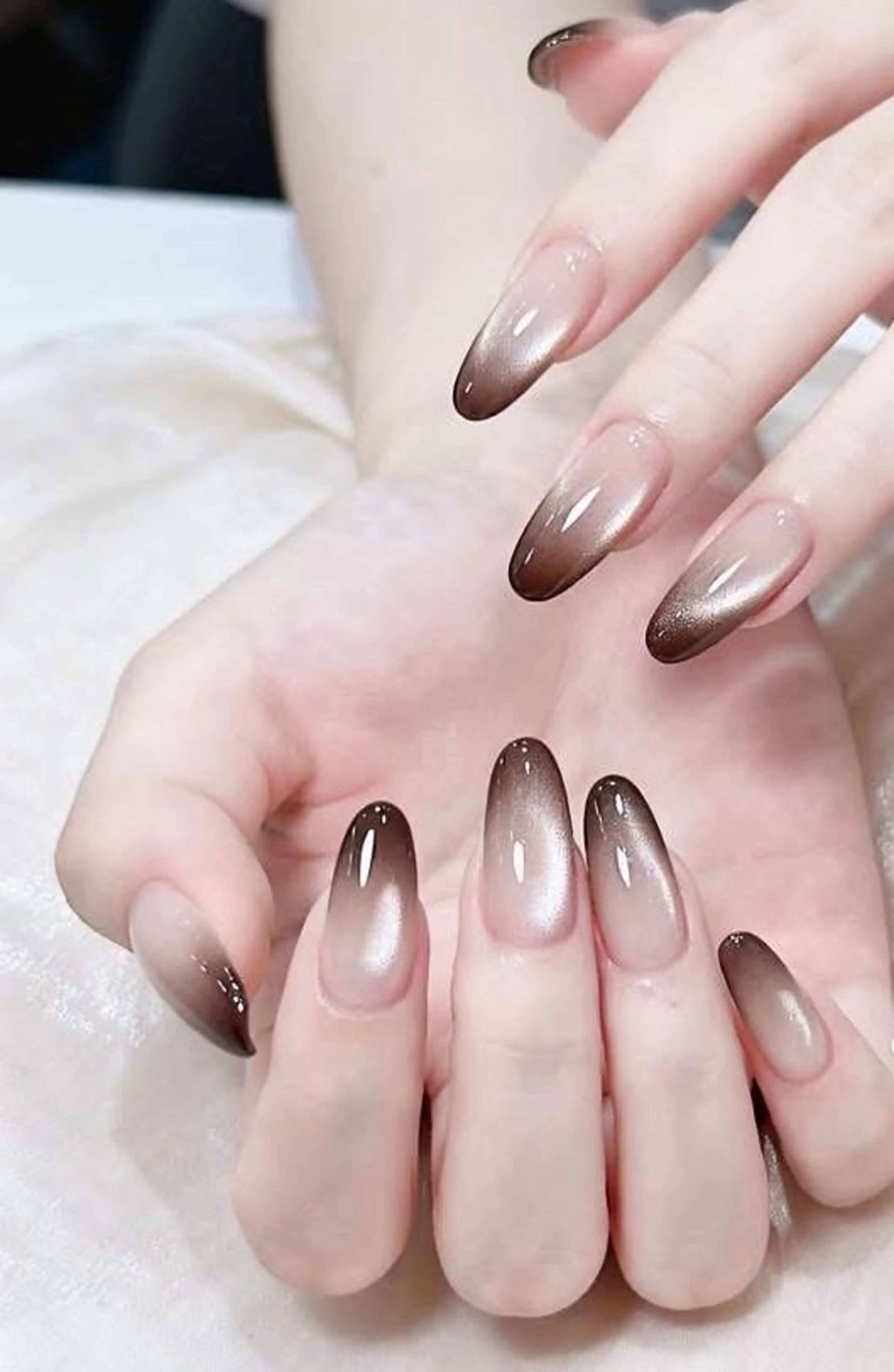 ネイル ハンドネイル T. Leeのネイルデザイン