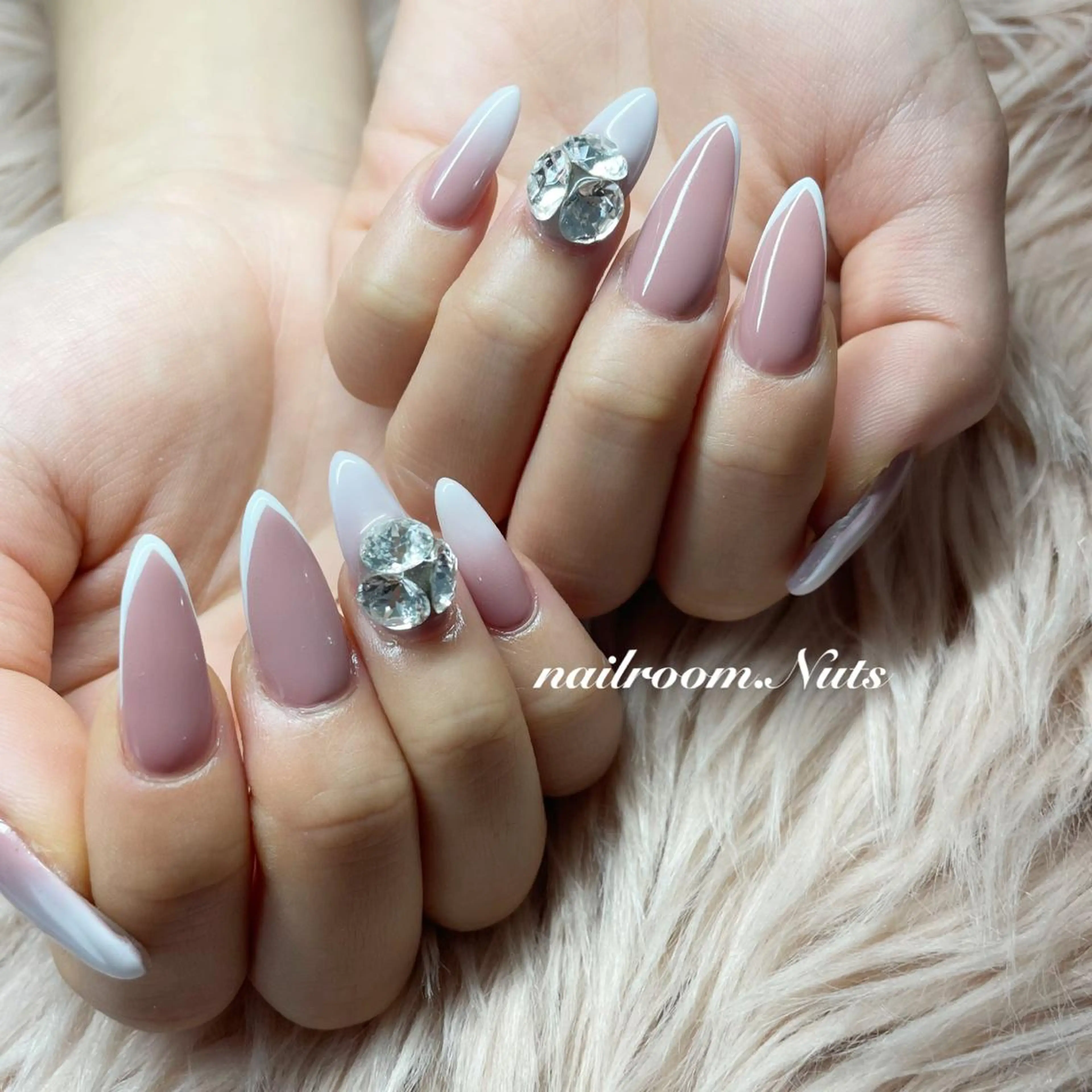 ネイル nailsalon Nutsのネイルデザイン