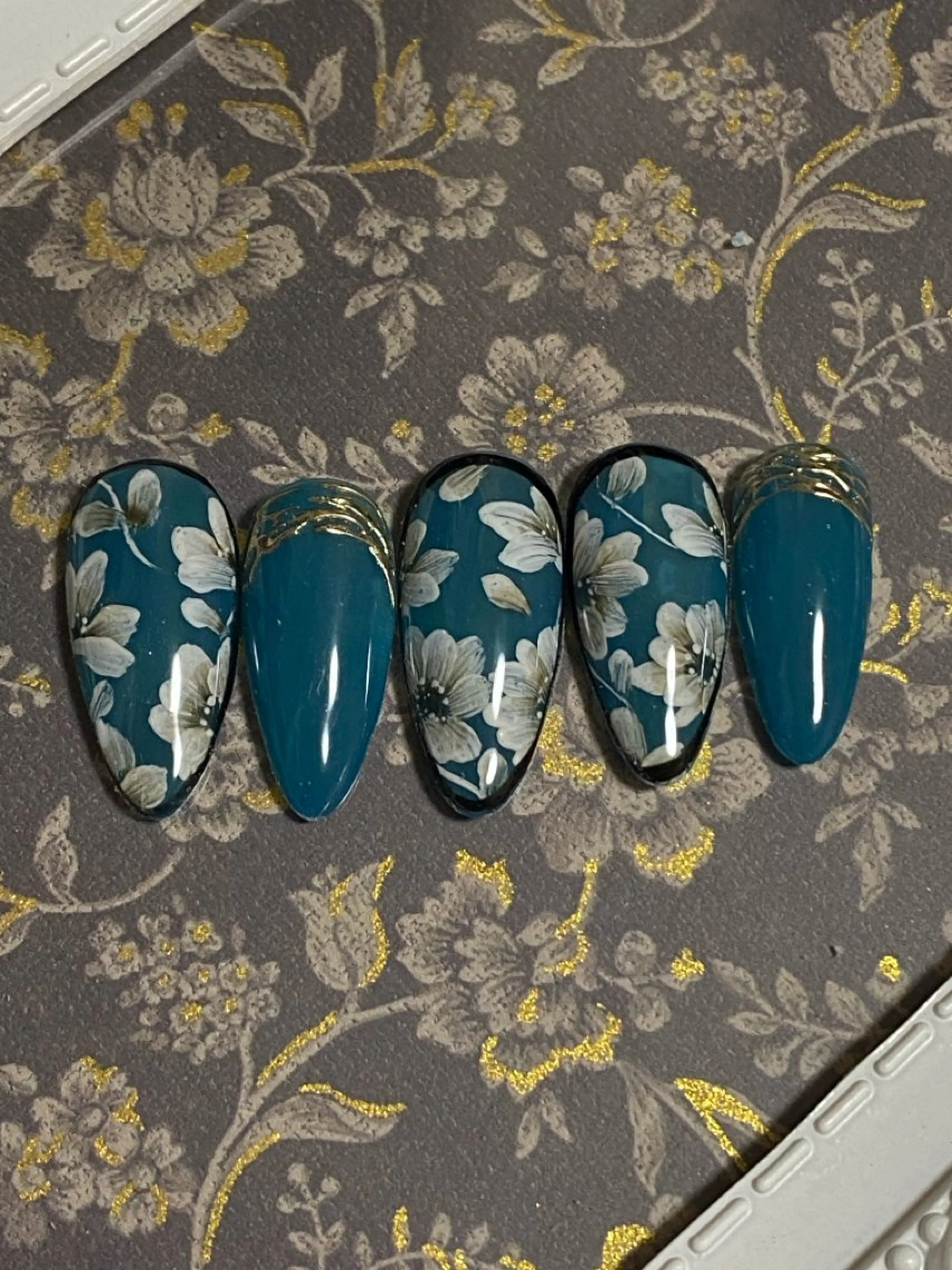 ネイル フラワーネイル 自宅ネイルサロン ♦️nuance♦️のネイルデザイン