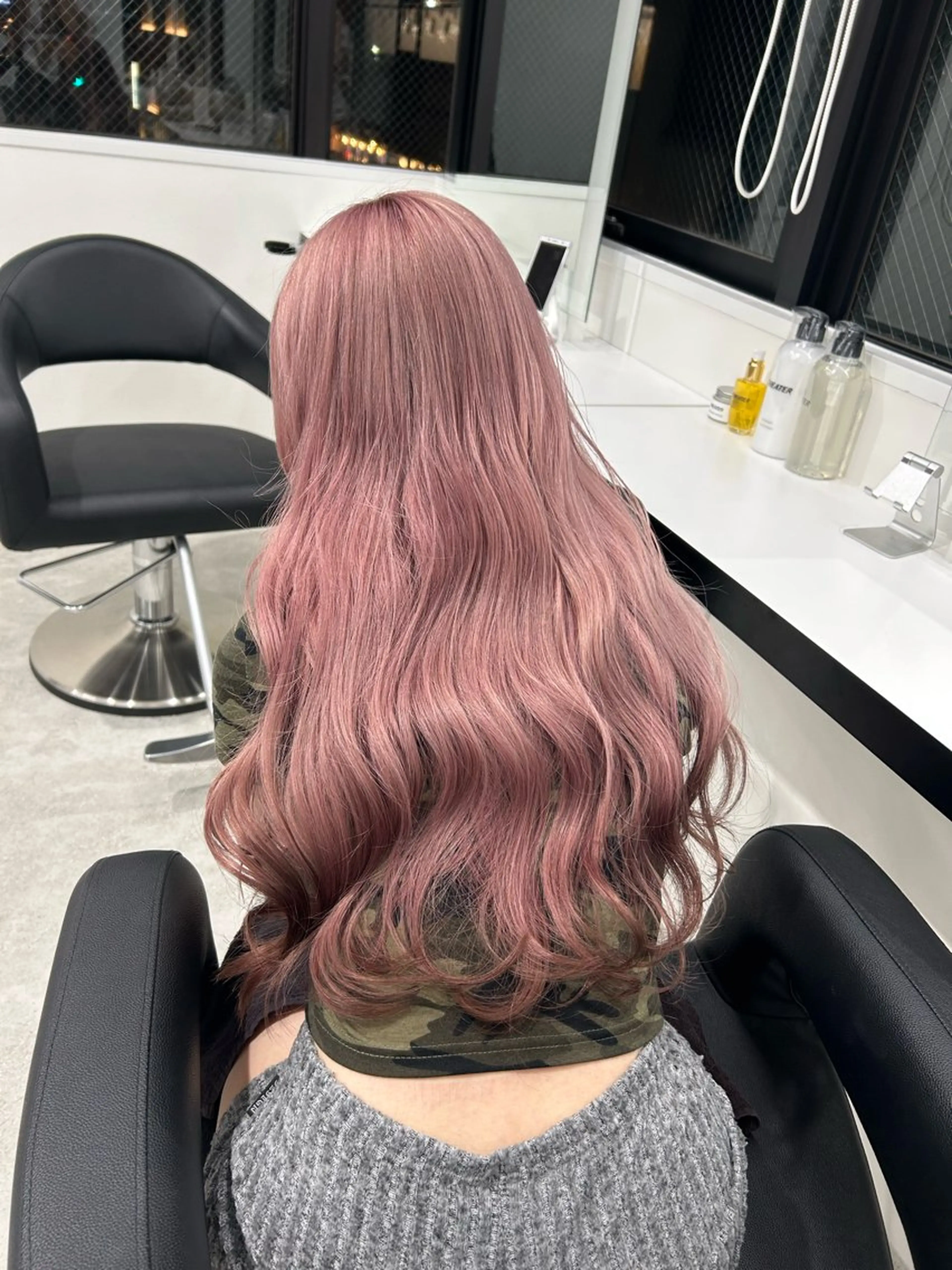 ロング カラー ヘアカラー 履歴修正屋さん／ ブロンド／ホワイトのヘアスタイル